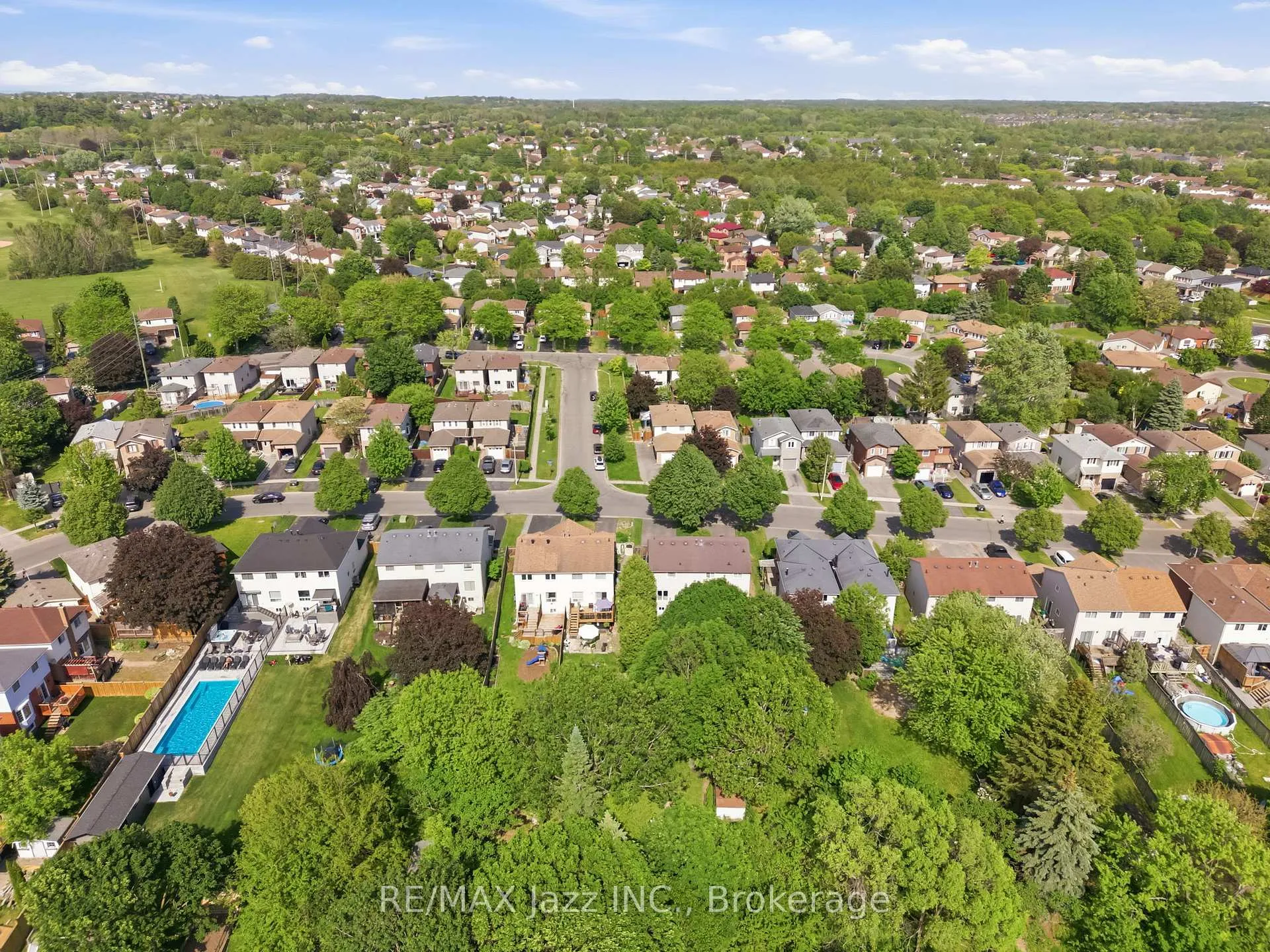 Photo 41 of 555 Cobblehill Drive, Oshawa, Pinecrest — HOMEH
