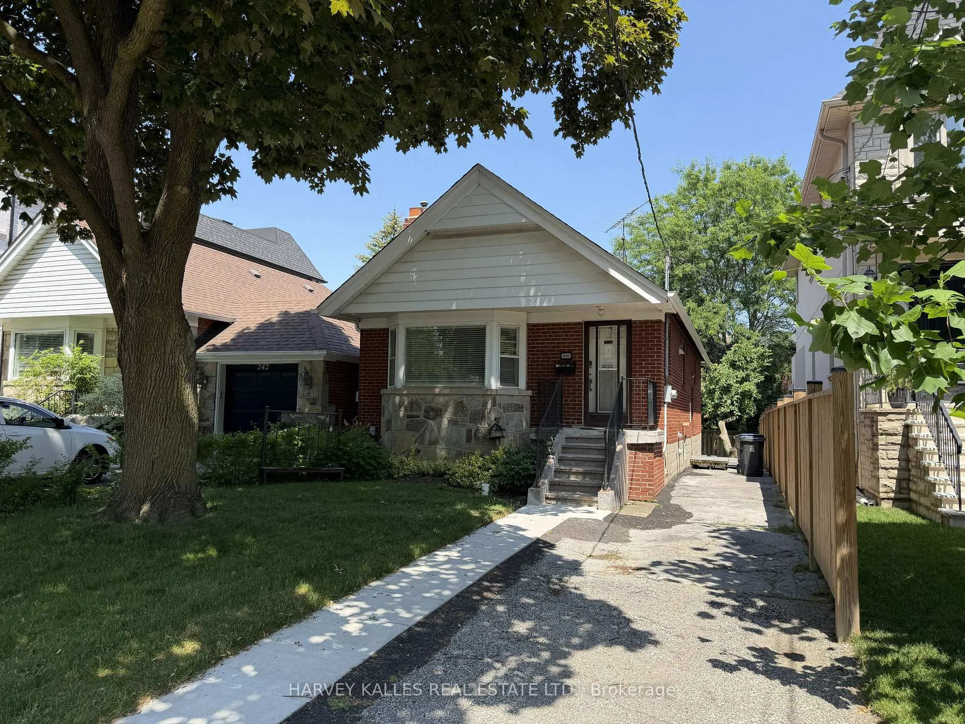 Photo 1 of 240 Joicey Boulevard, Toronto, Bedford Park-Nortown — HOMEH