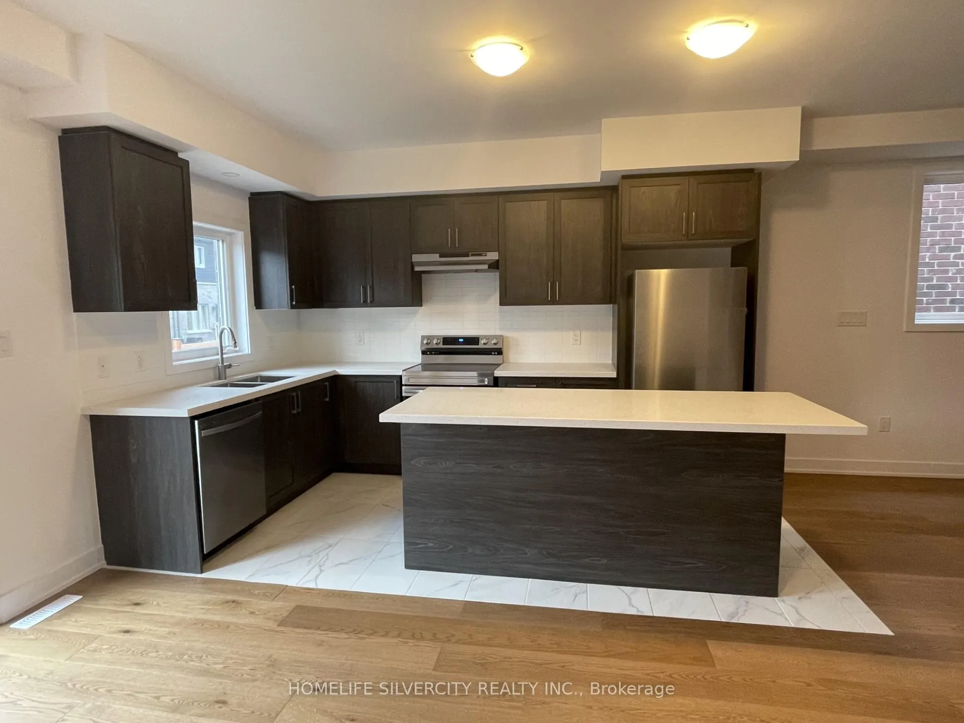 Photo 5 of 56 McAush Street, Barrie, Rural Barrie Southeast — HOMEH