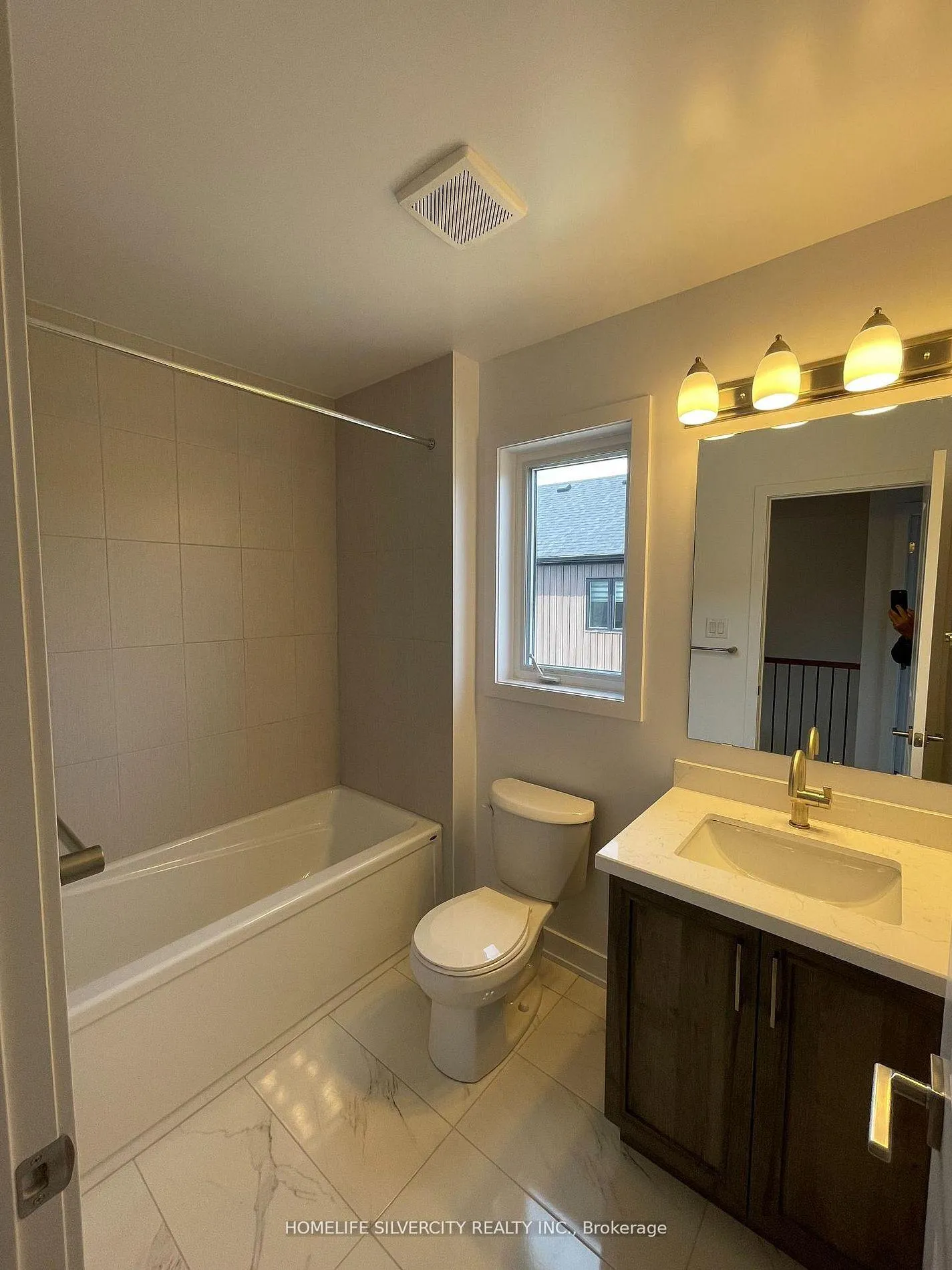 Photo 12 of 56 McAush Street, Barrie, Rural Barrie Southeast — HOMEH