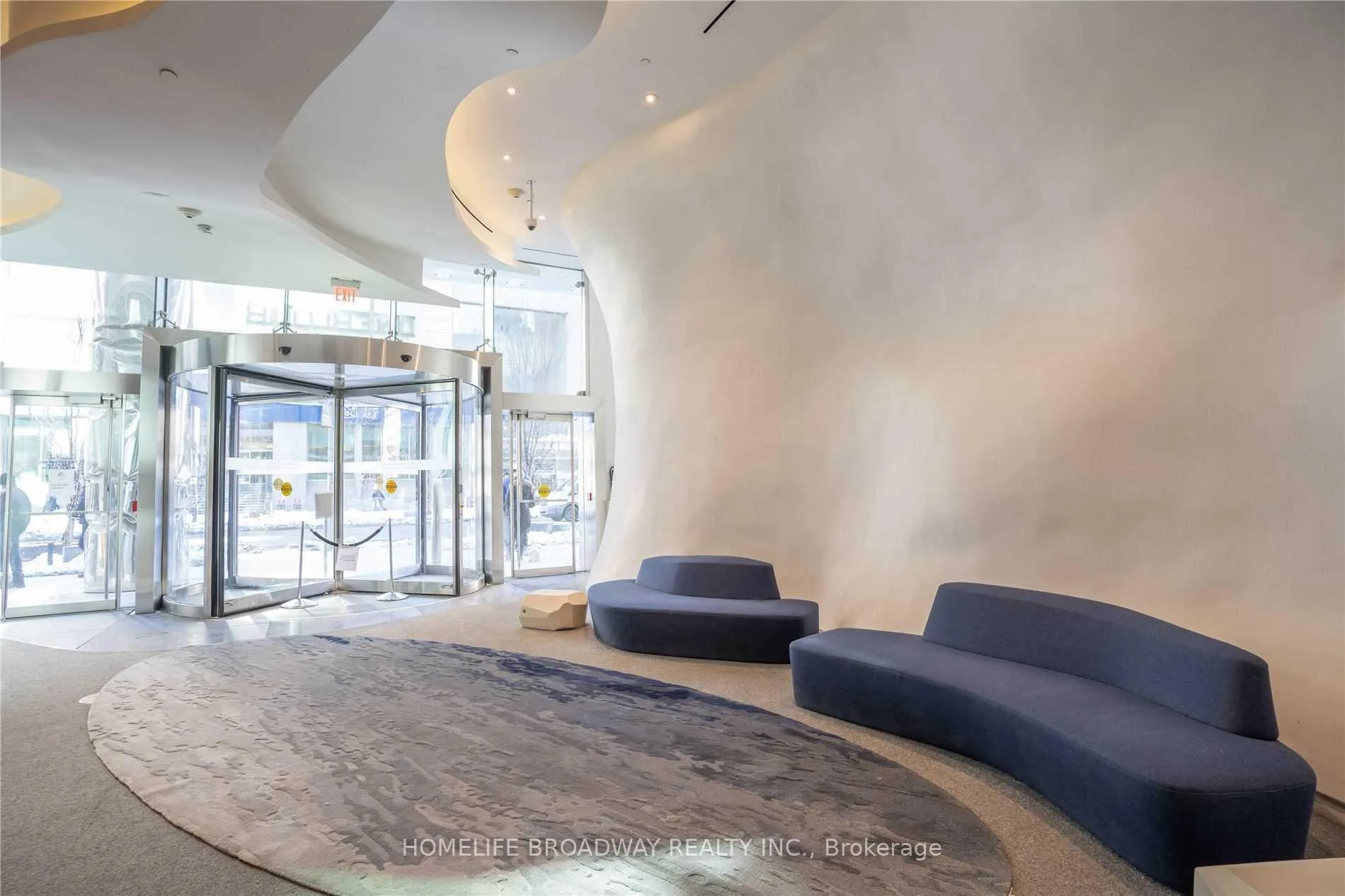Photo 5 of Unit 2001, 1 Bloor Street E, Toronto, Church-Yonge Corridor — HOMEH