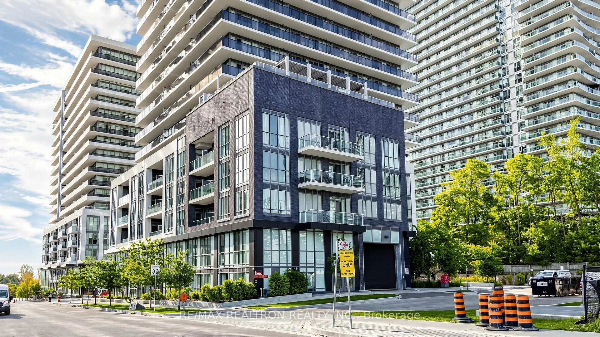 Photo 2 of Unit 4109, 70 Annie Craig Drive, Etobicoke, Mimico — HOMEH