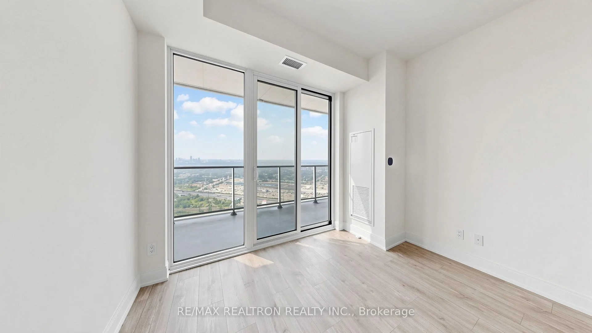 Photo 14 of Unit 4109, 70 Annie Craig Drive, Etobicoke, Mimico — HOMEH