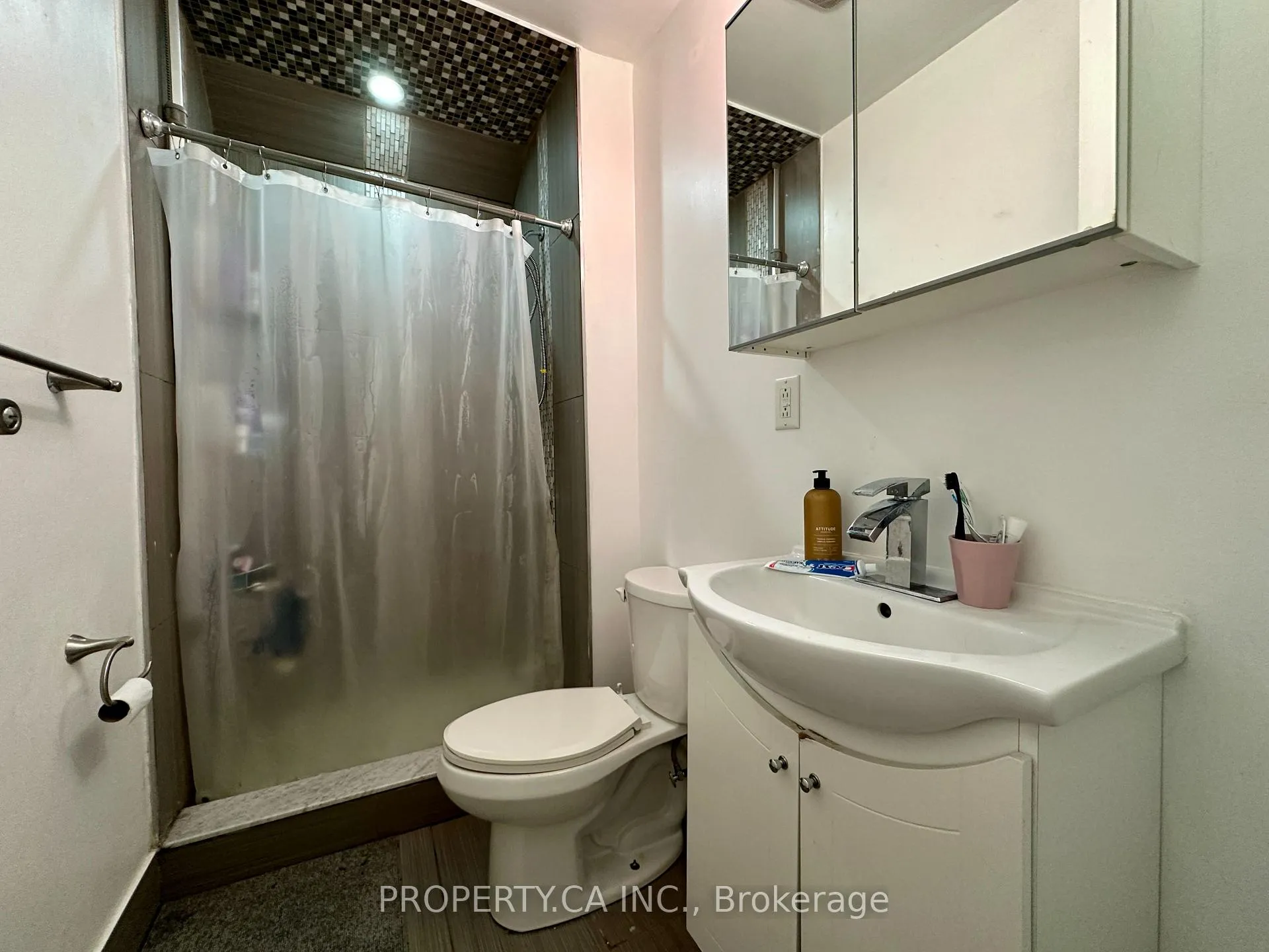 Photo 11 of Unit Upper, 129 Munro Street, Toronto, South Riverdale — HOMEH