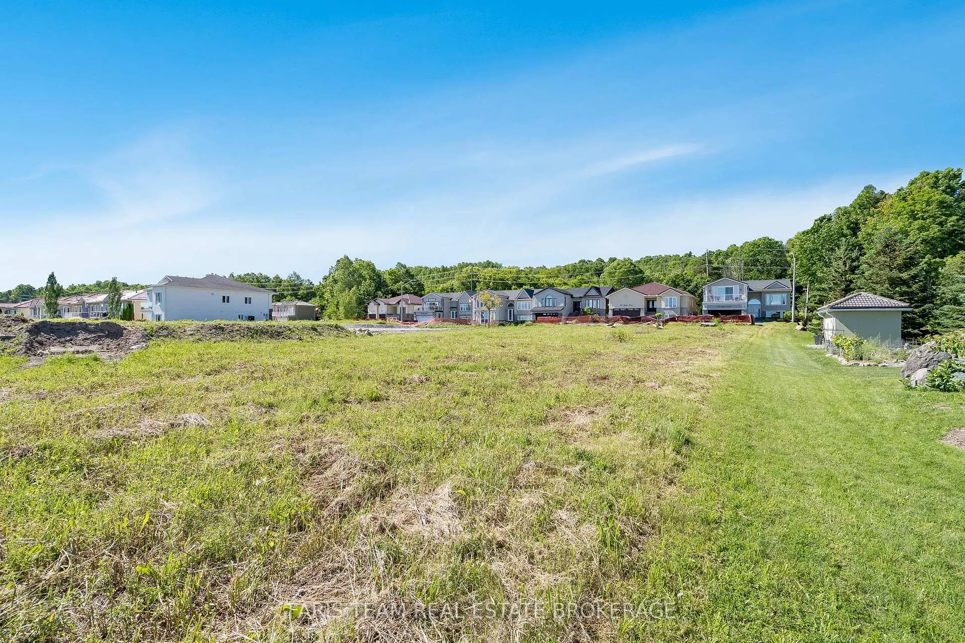 Photo 4 of 589 Taylor Drive, Midland — HOMEH