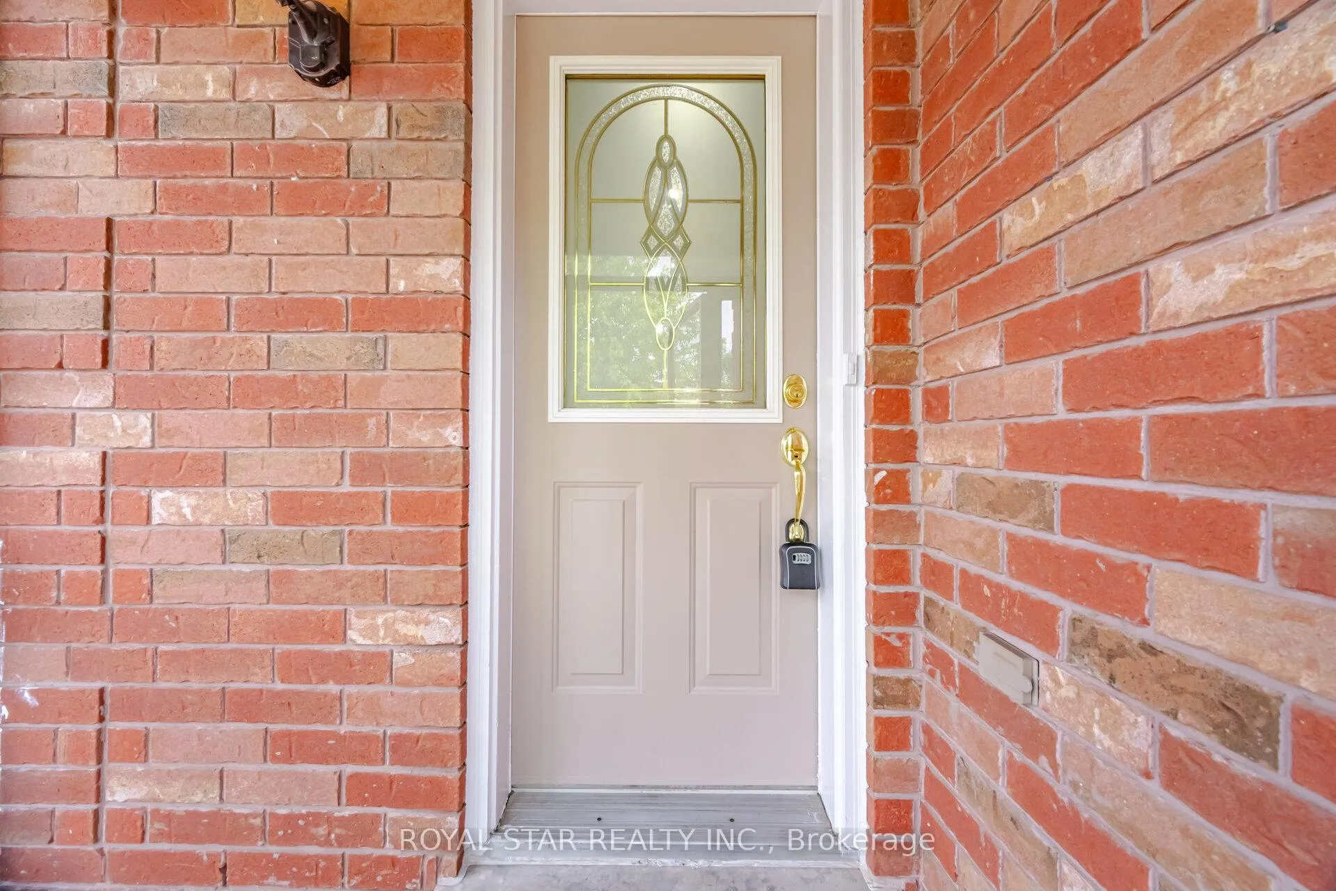 Photo 8 of 46 Dusty Star Road, Brampton, Sandringham-Wellington — HOMEH