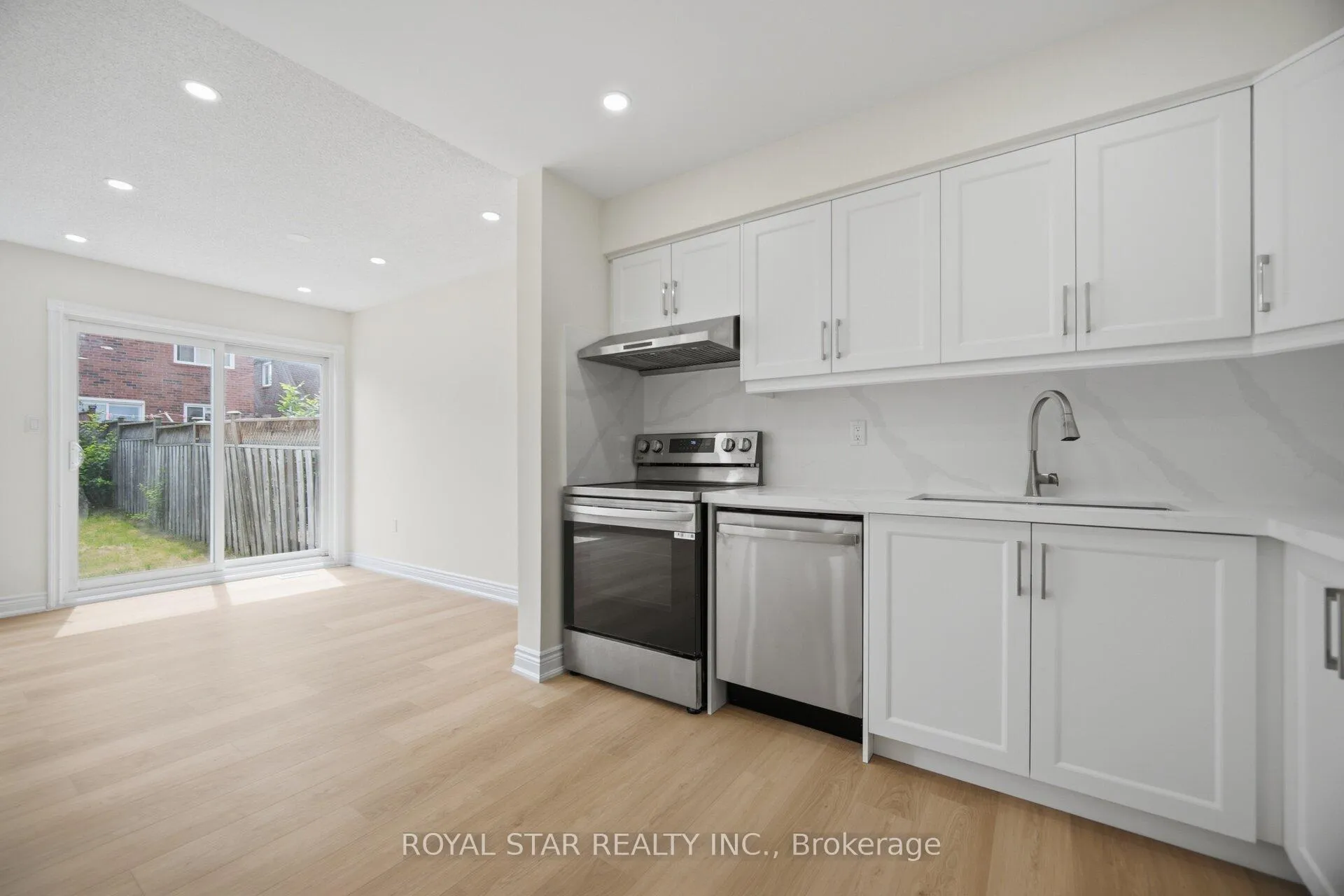 Photo 12 of 46 Dusty Star Road, Brampton, Sandringham-Wellington — HOMEH