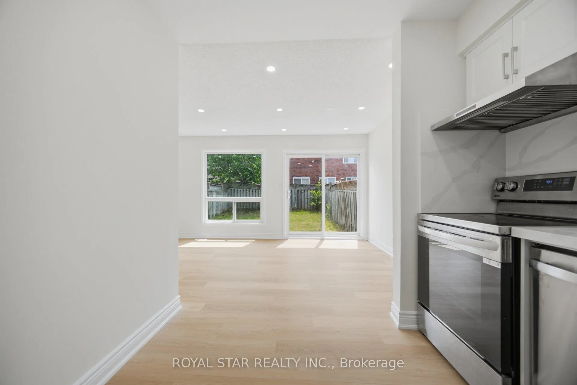 Photo 16 of 46 Dusty Star Road, Brampton, Sandringham-Wellington — HOMEH