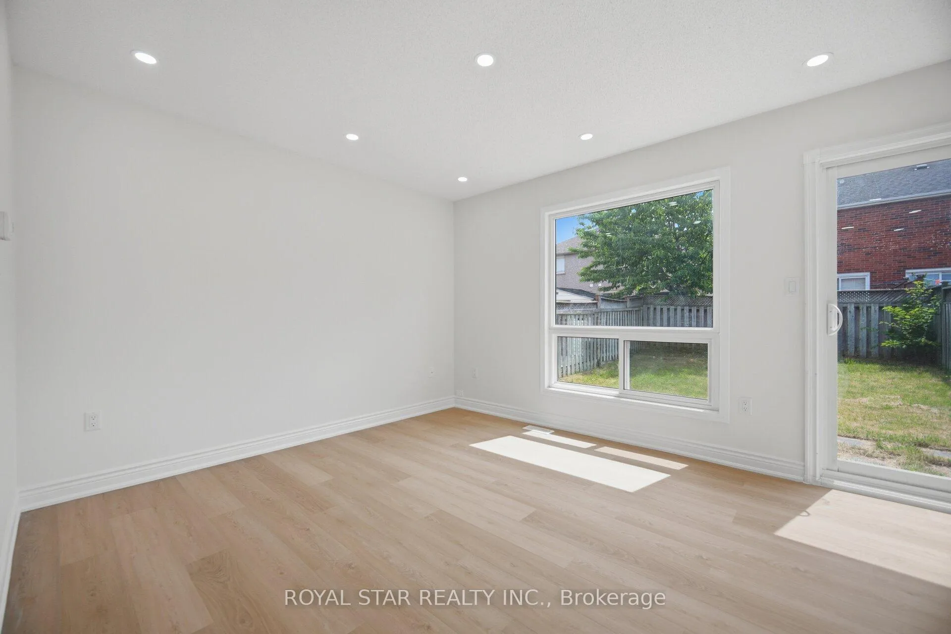 Photo 23 of 46 Dusty Star Road, Brampton, Sandringham-Wellington — HOMEH