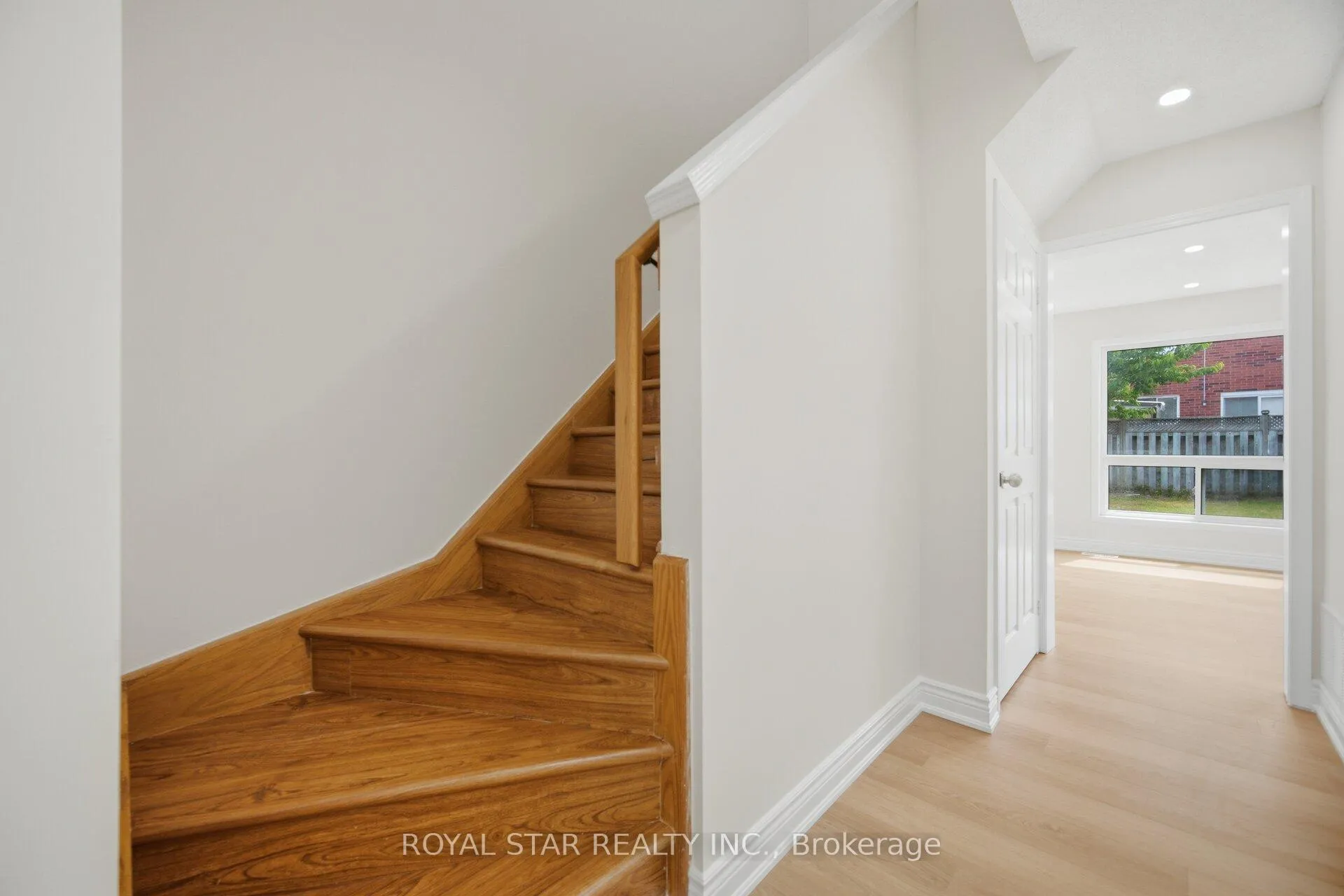 Photo 28 of 46 Dusty Star Road, Brampton, Sandringham-Wellington — HOMEH