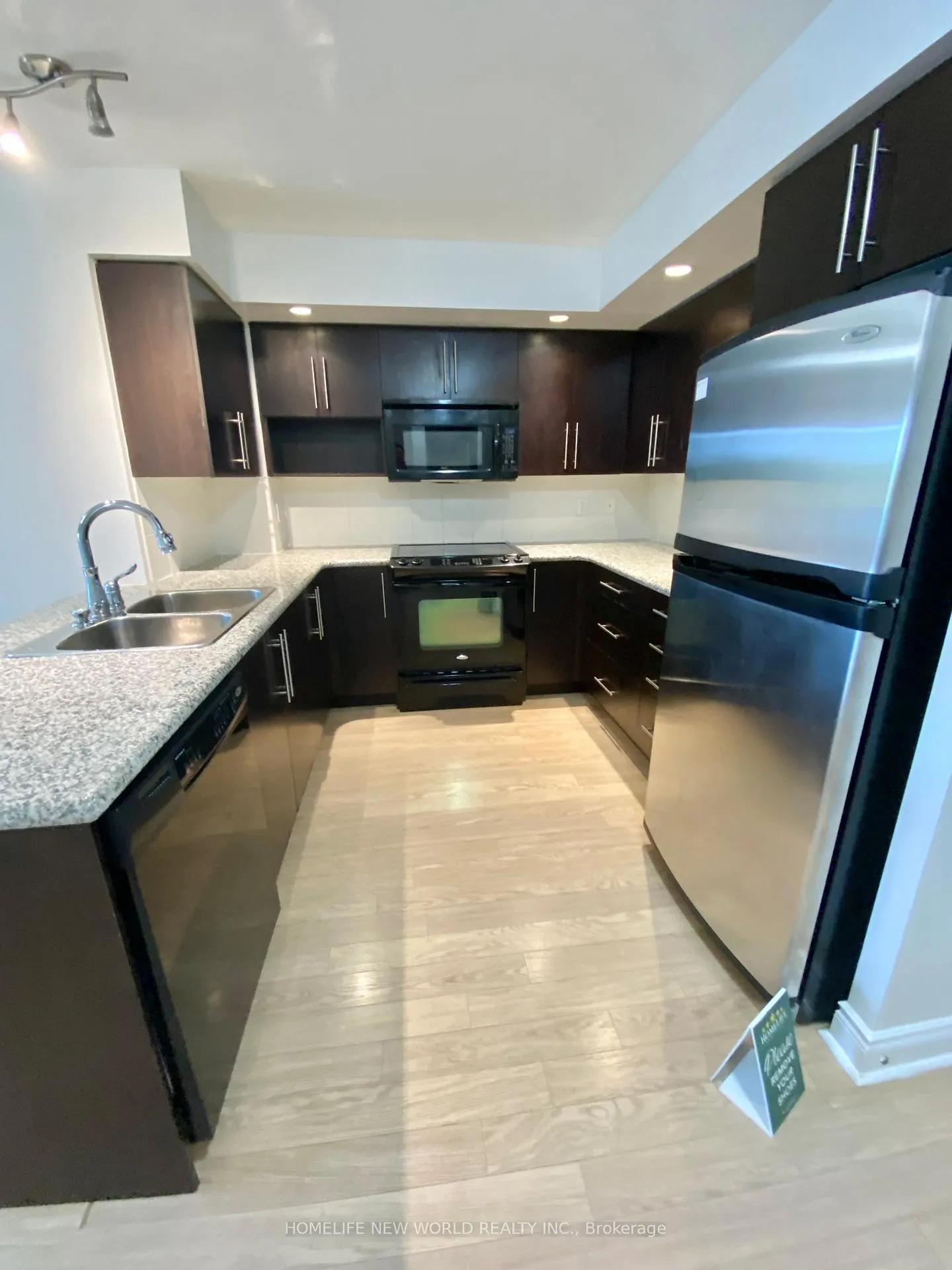 Photo 3 of Unit 387, 23 Cox Boulevard, Markham, Unionville — HOMEH