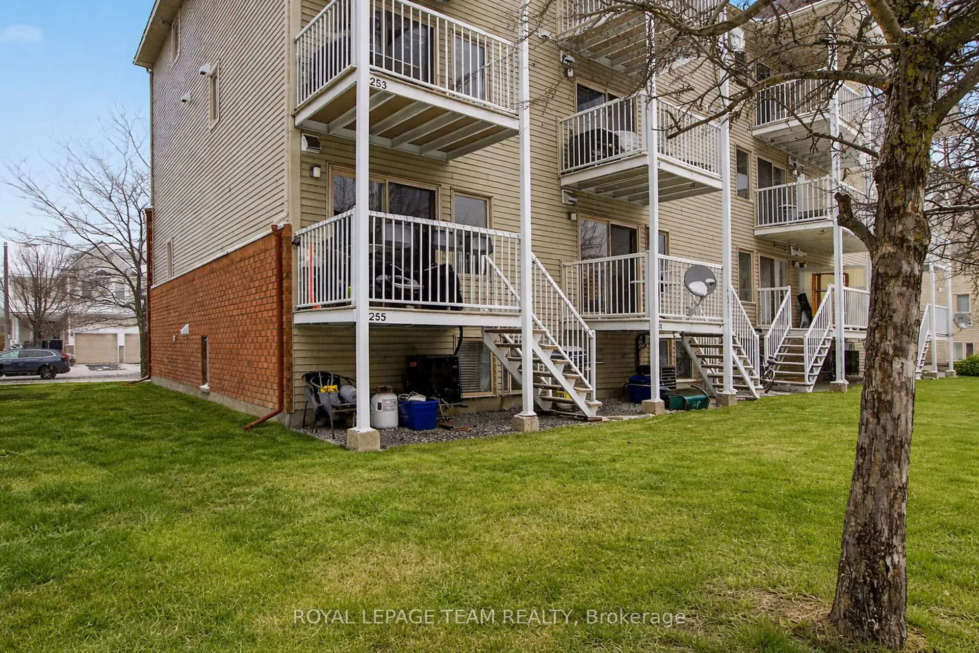 Photo 42 of Unit 1, 255 Deercroft Avenue, Ottawa, Barrhaven - Longfields — HOMEH