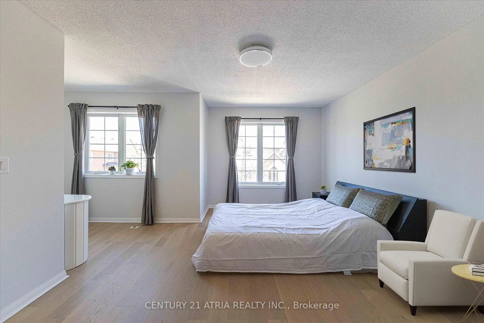 Photo 9 of Unit 9, 4 Alpen Way, Markham, Unionville — HOMEH