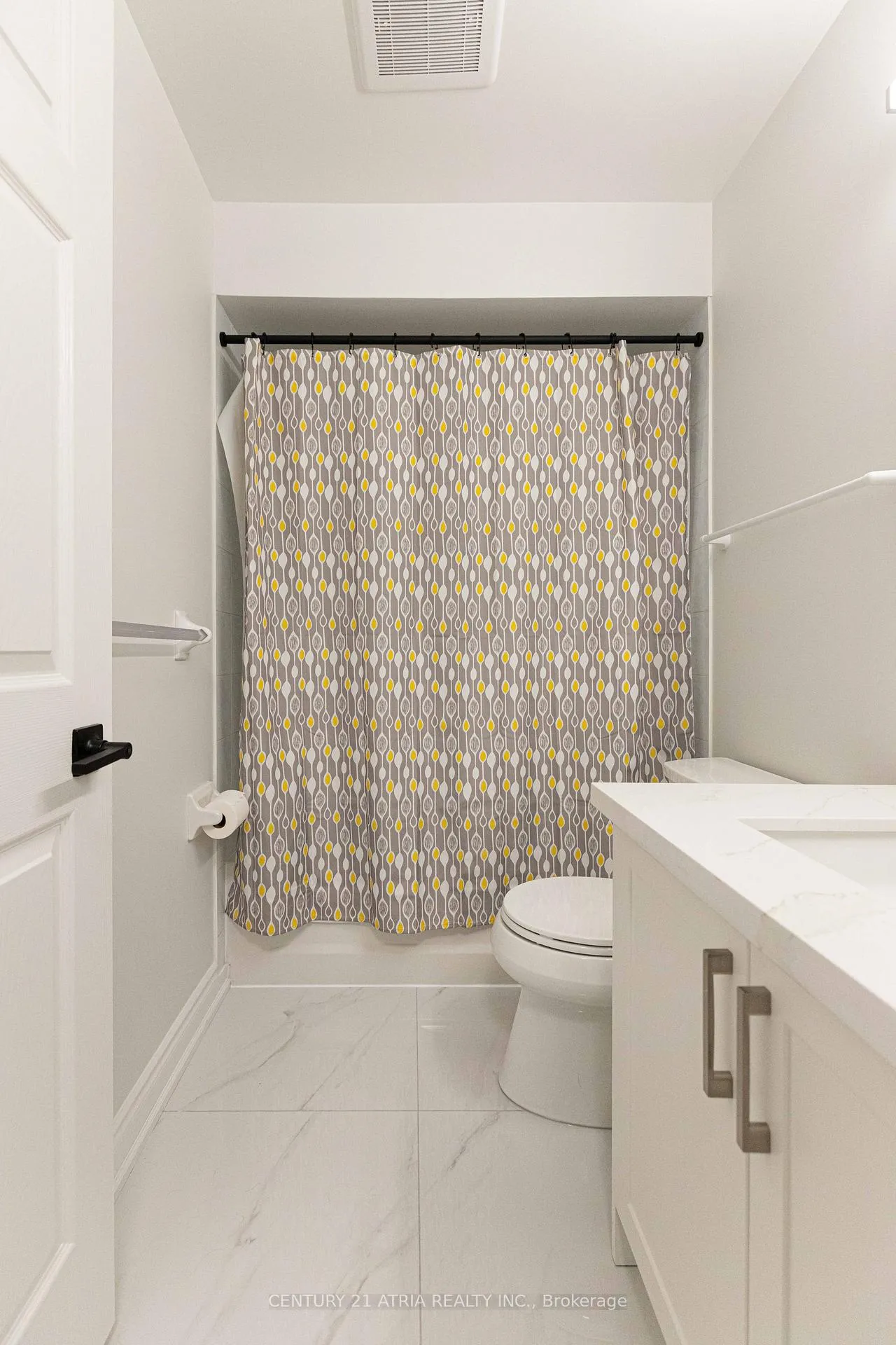Photo 15 of Unit 9, 4 Alpen Way, Markham, Unionville — HOMEH