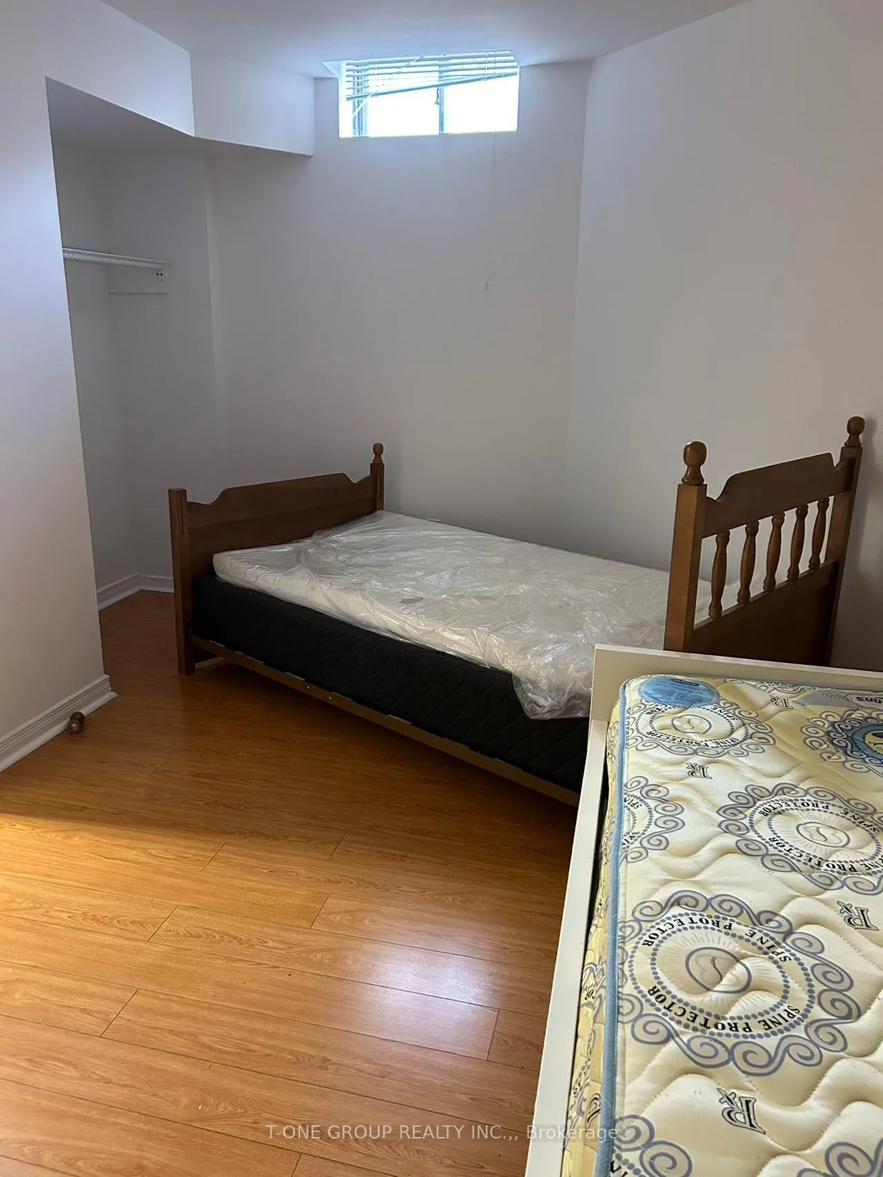 Photo 5 of Unit Bsmt, 291 Highglen Avenue, Markham, Middlefield — HOMEH