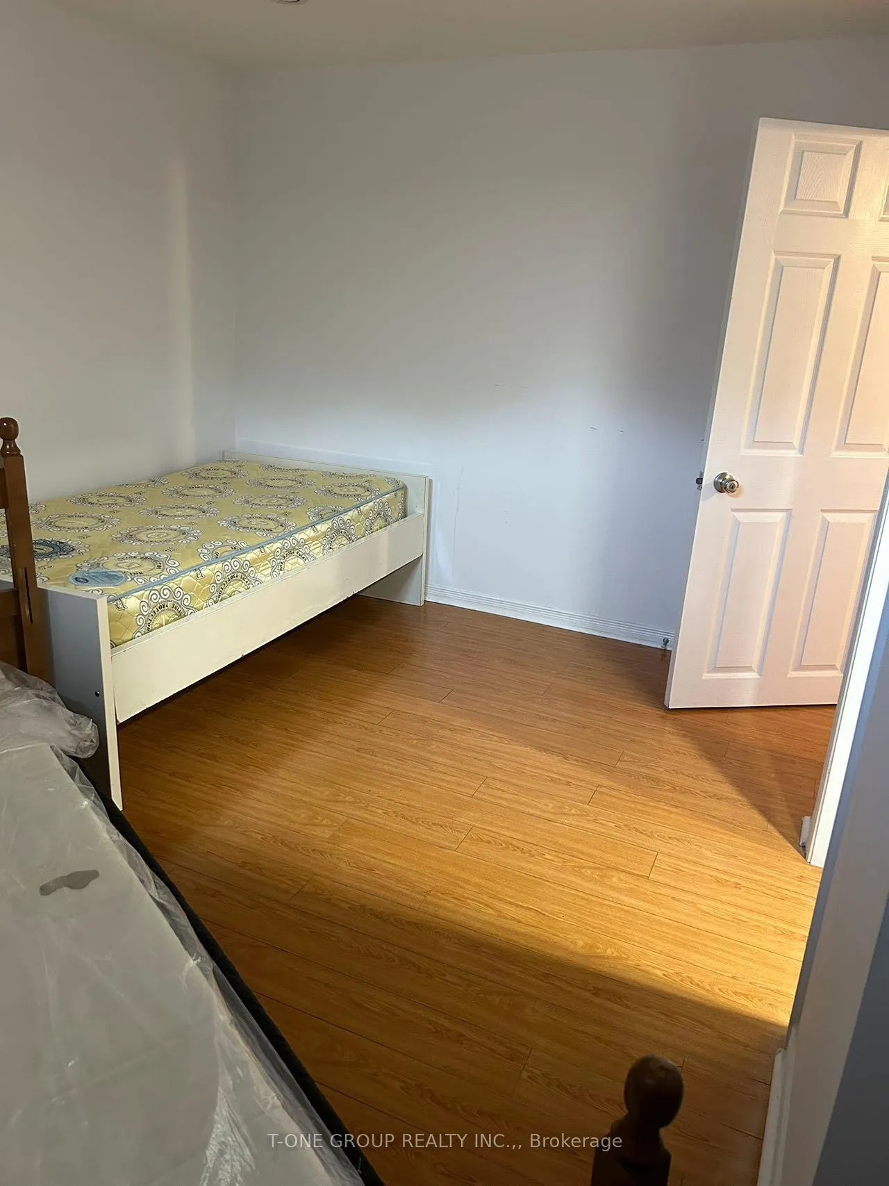 Photo 6 of Unit Bsmt, 291 Highglen Avenue, Markham, Middlefield — HOMEH