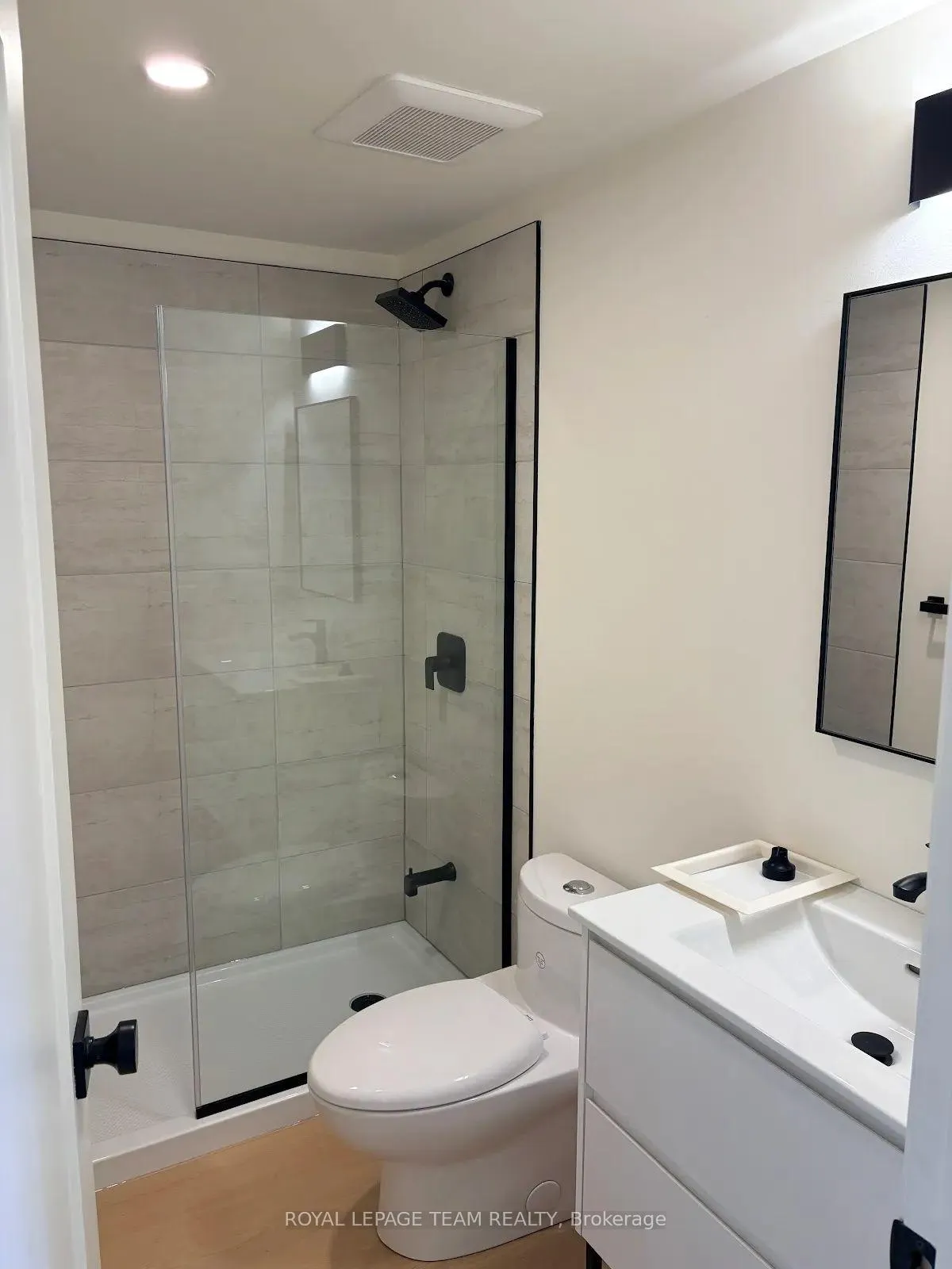 Photo 7 of Unit 1A, 243 Bradford Street, Ottawa, Britannia — HOMEH