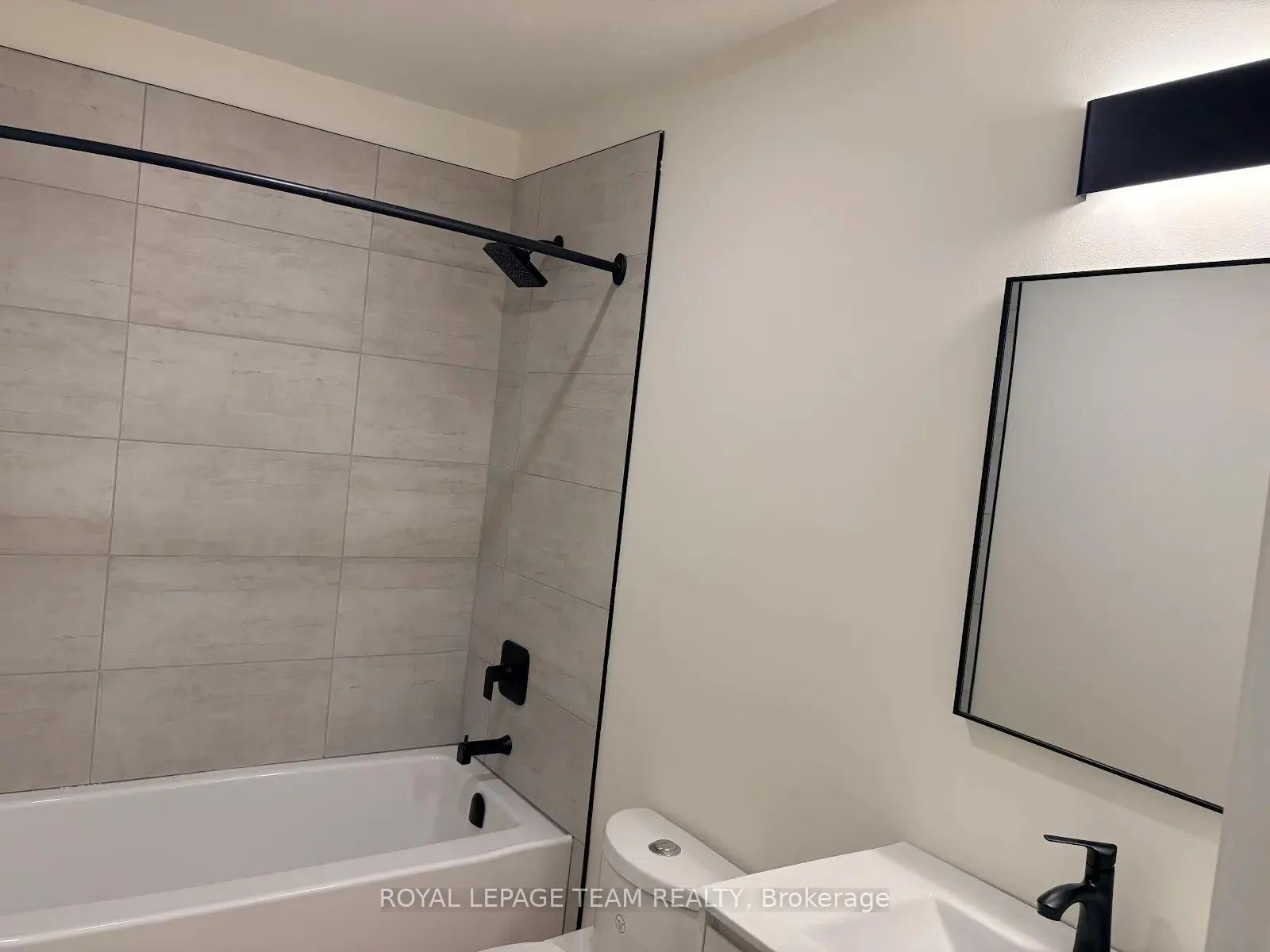 Photo 11 of Unit 1A, 243 Bradford Street, Ottawa, Britannia — HOMEH