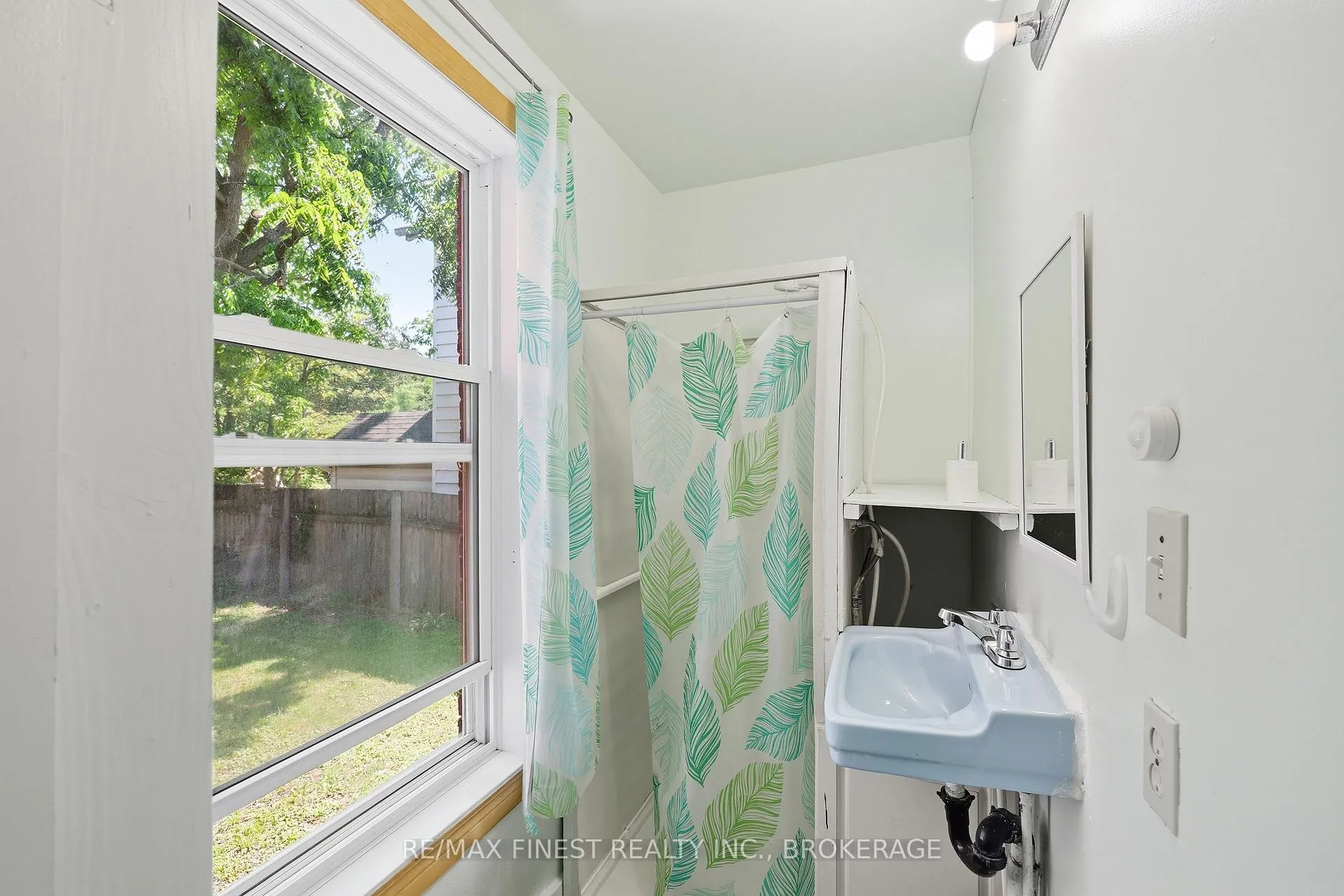 Photo 14 of 445 Albert Street, Kingston, Central City East — HOMEH