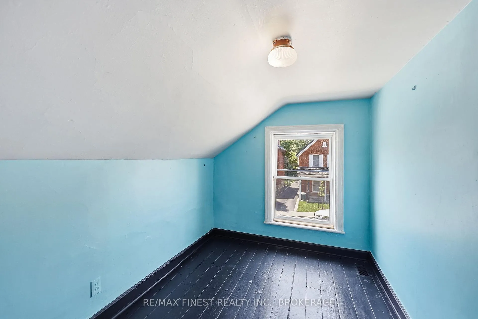 Photo 35 of 445 Albert Street, Kingston, Central City East — HOMEH