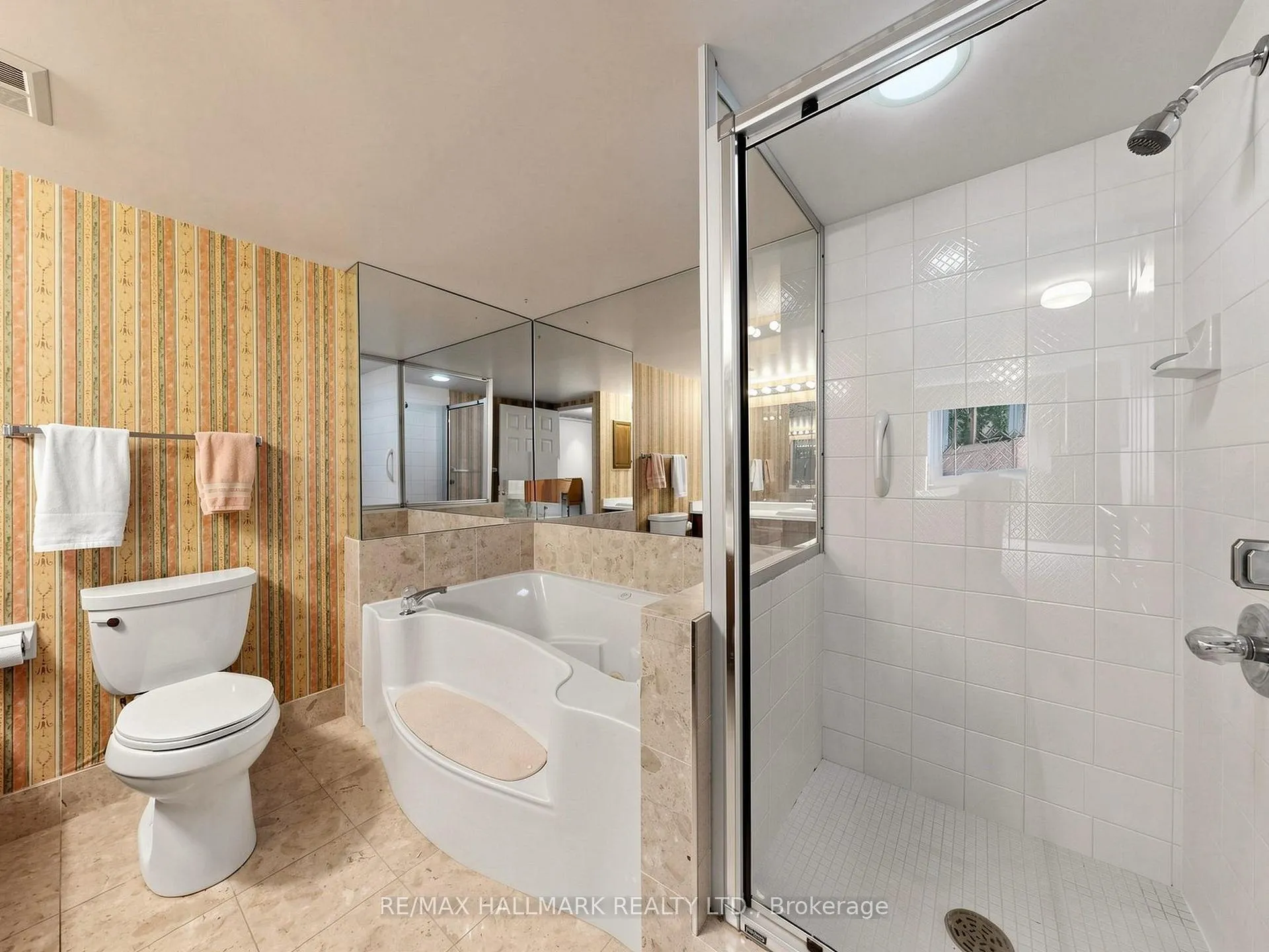 Photo 27 of Unit 302, 14924 Yonge Street, Aurora, Aurora Highlands — HOMEH