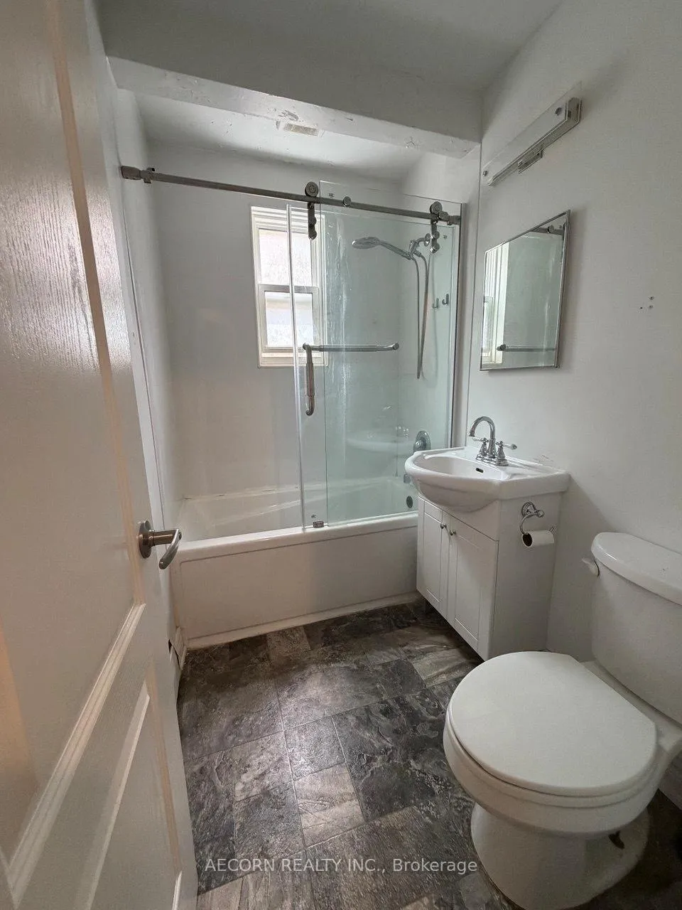 Photo 10 of 43 Morgan Avenue, Etobicoke, Stonegate-Queensway — HOMEH
