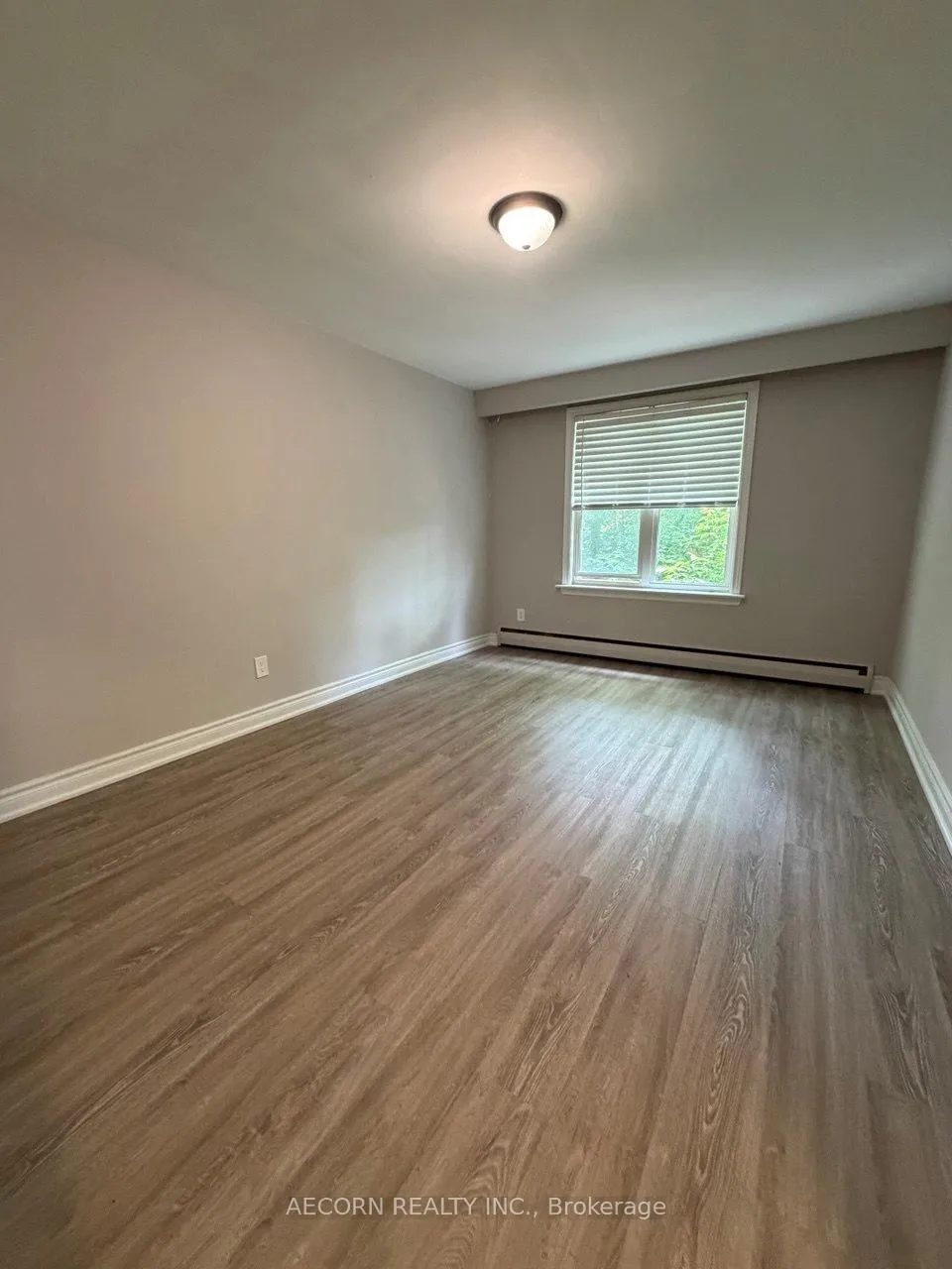 Photo 15 of 43 Morgan Avenue, Etobicoke, Stonegate-Queensway — HOMEH