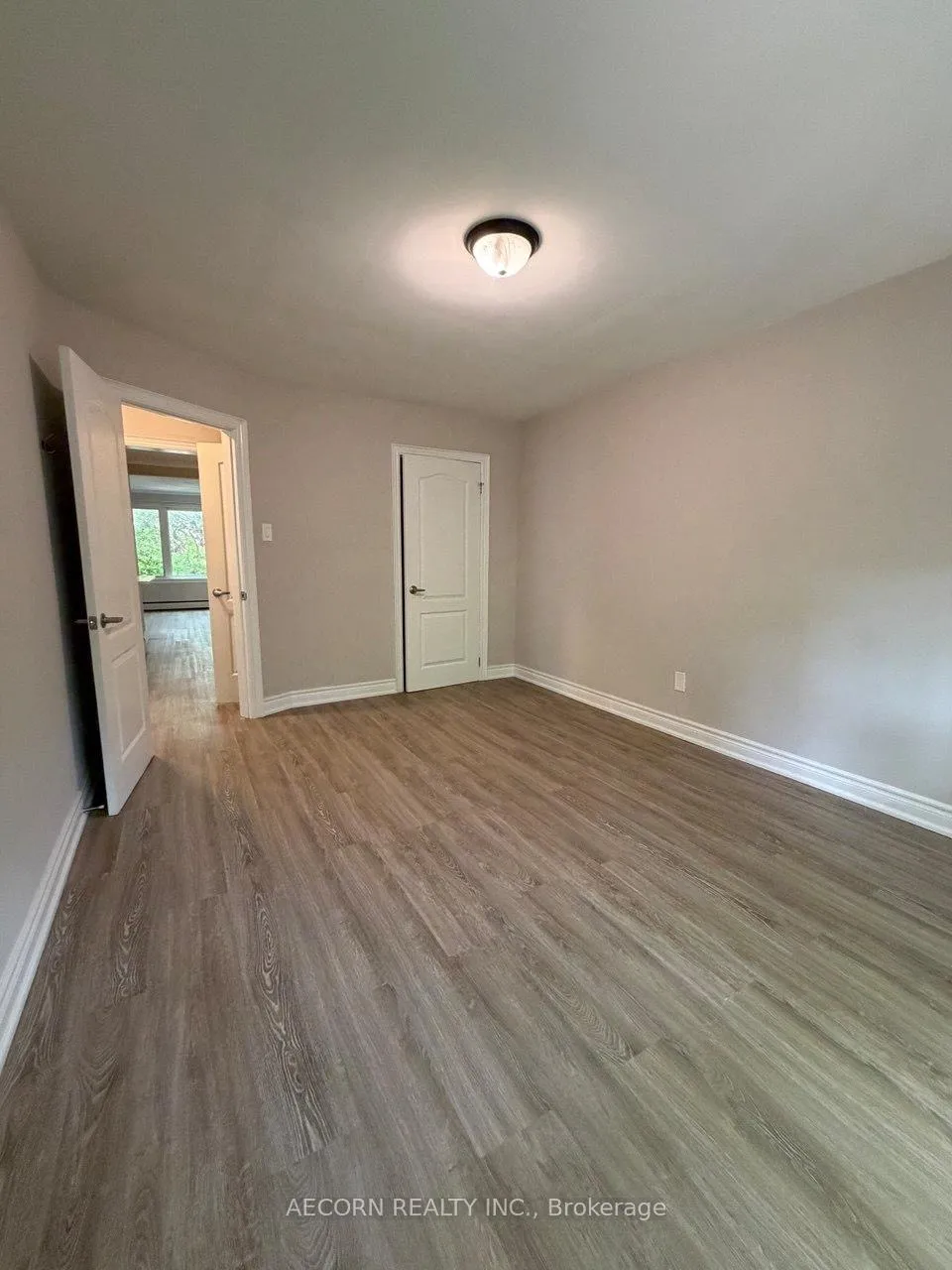 Photo 16 of 43 Morgan Avenue, Etobicoke, Stonegate-Queensway — HOMEH