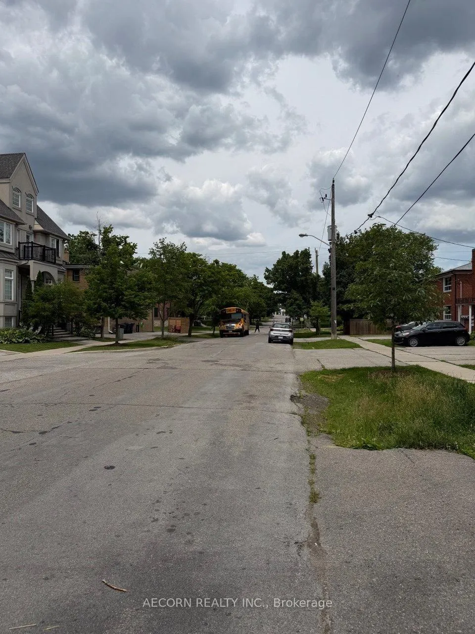 Photo 24 of 43 Morgan Avenue, Etobicoke, Stonegate-Queensway — HOMEH