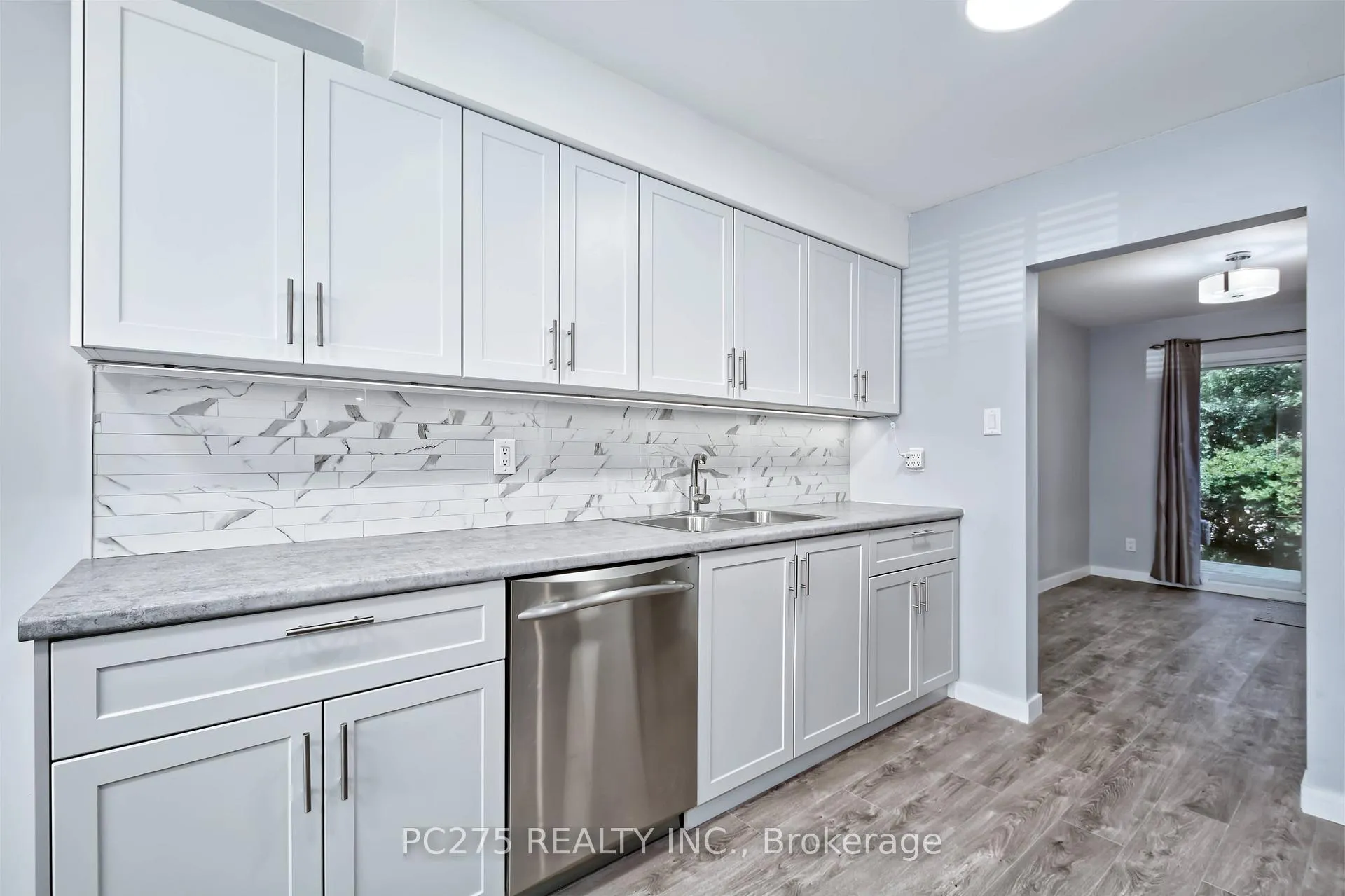 Photo 9 of Unit 5, 1460 Limberlost Road, London, North I — HOMEH