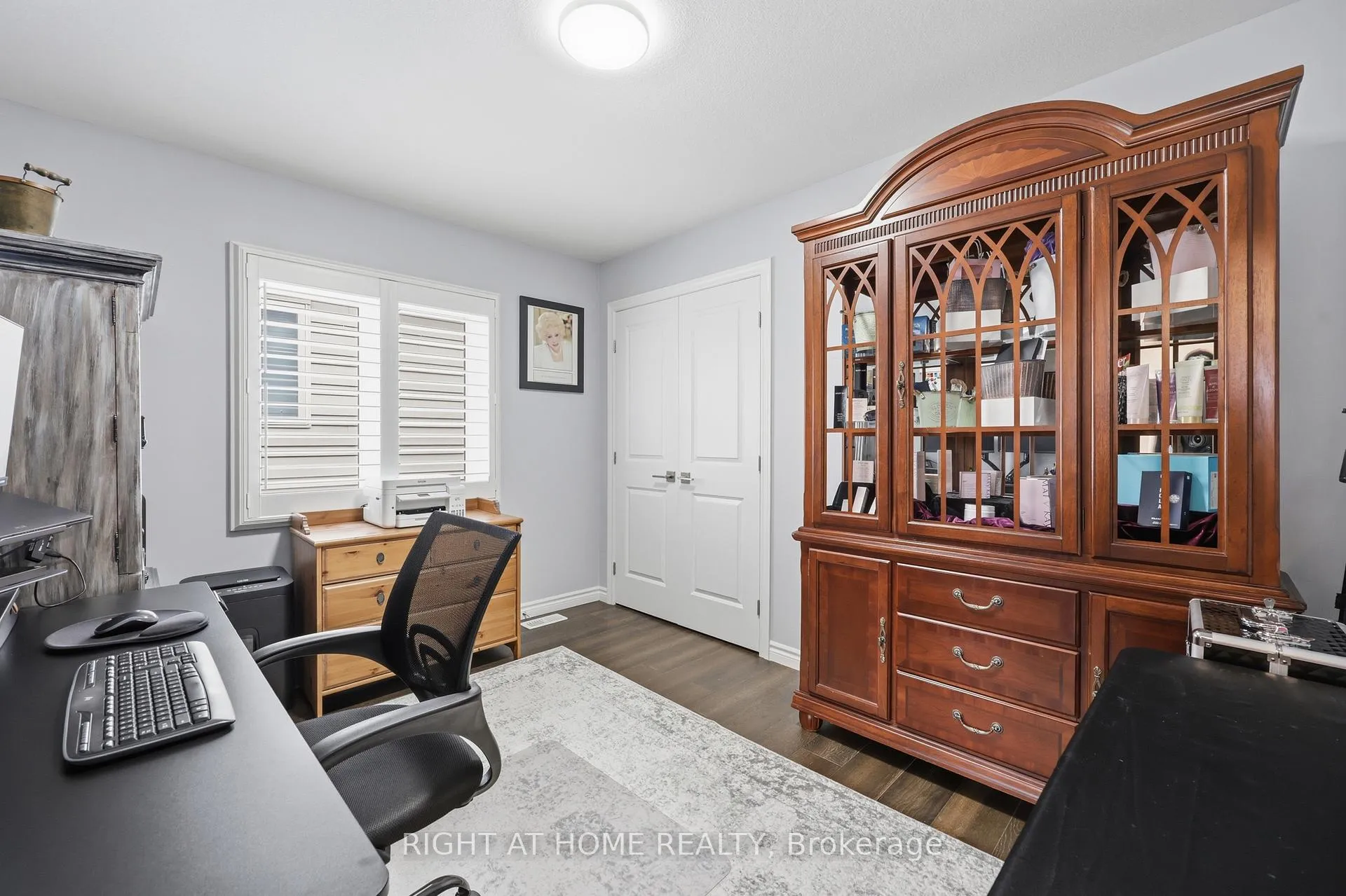 Photo 25 of 33 Vic Chambers Place, Brant, Paris — HOMEH