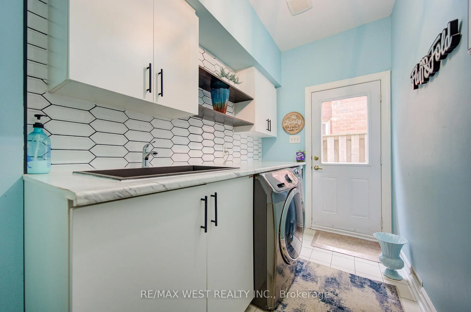 Photo 9 of 11 Danilack Court, Scarborough, Milliken — HOMEH