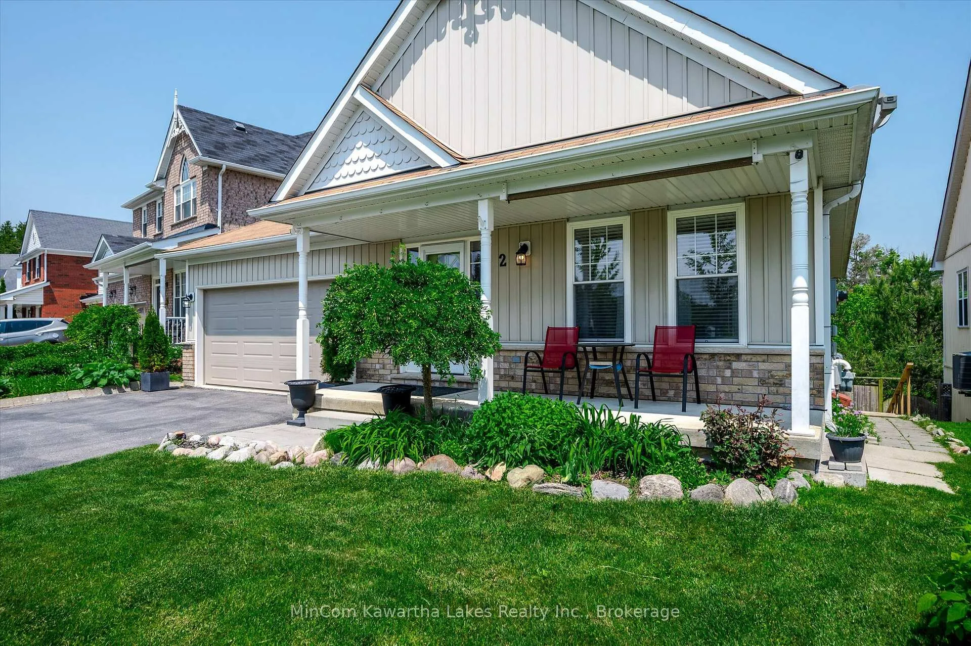 Photo 3 of 2 Peace Crescent, Peterborough, Northcrest Ward 5 — HOMEH