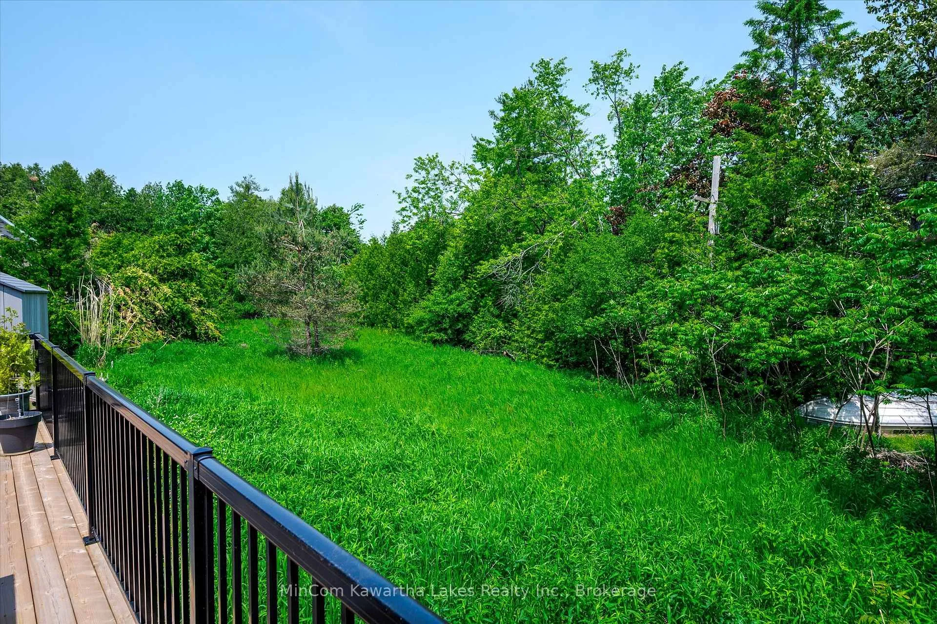 Photo 39 of 2 Peace Crescent, Peterborough, Northcrest Ward 5 — HOMEH