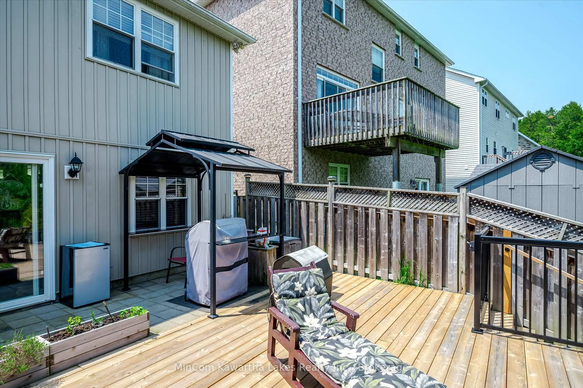 Photo 42 of 2 Peace Crescent, Peterborough, Northcrest Ward 5 — HOMEH