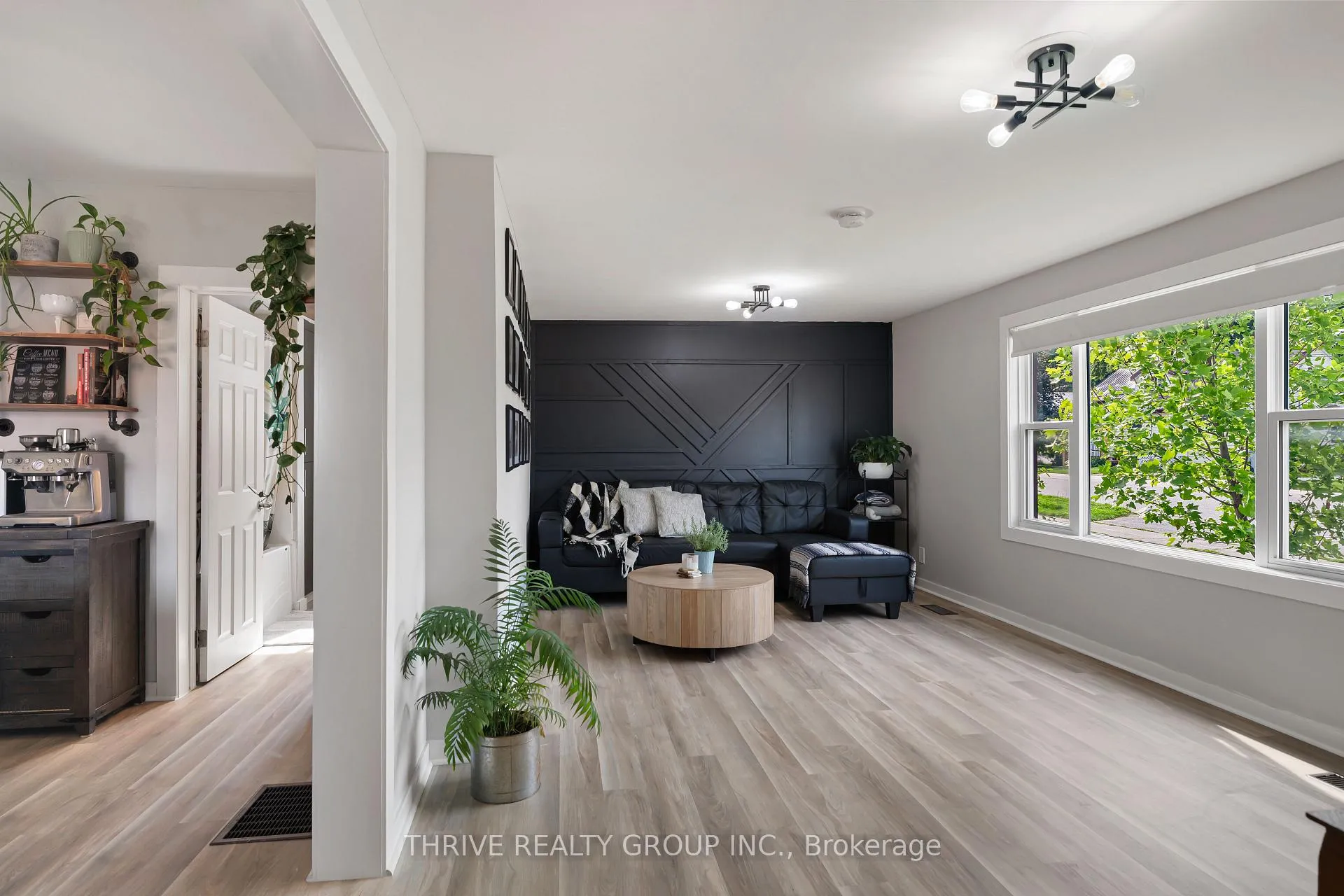 Photo 5 of 110 Queen Street, Bluewater, Hensall — HOMEH
