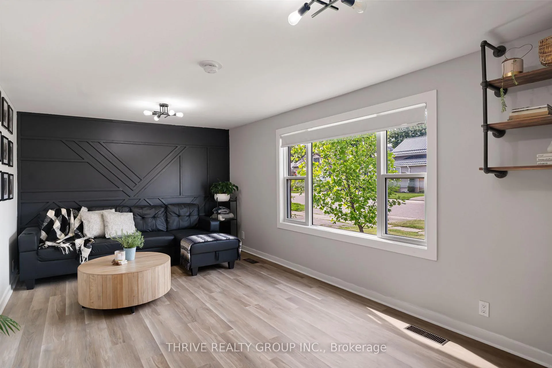 Photo 6 of 110 Queen Street, Bluewater, Hensall — HOMEH