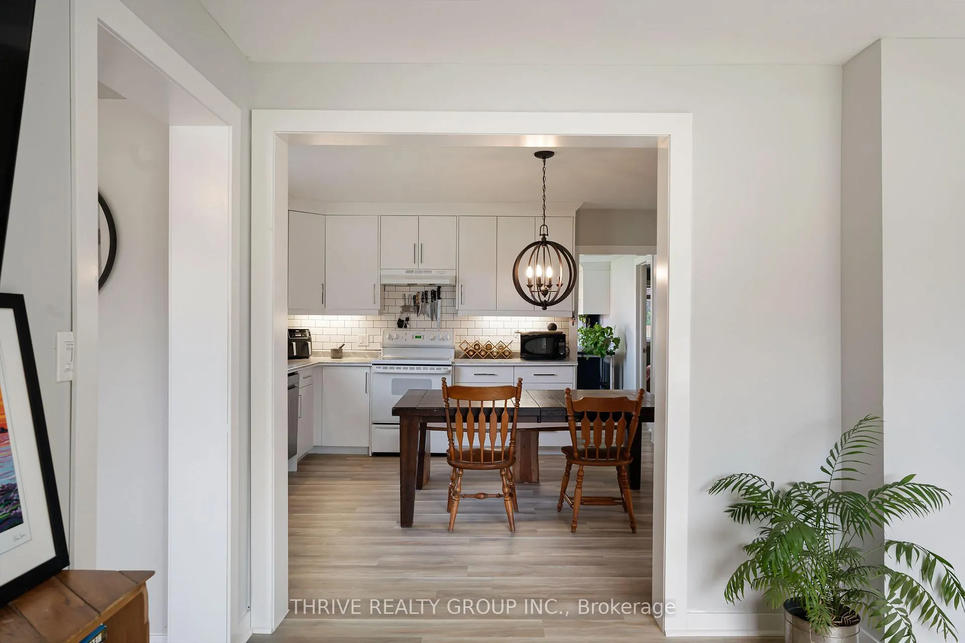 Photo 10 of 110 Queen Street, Bluewater, Hensall — HOMEH