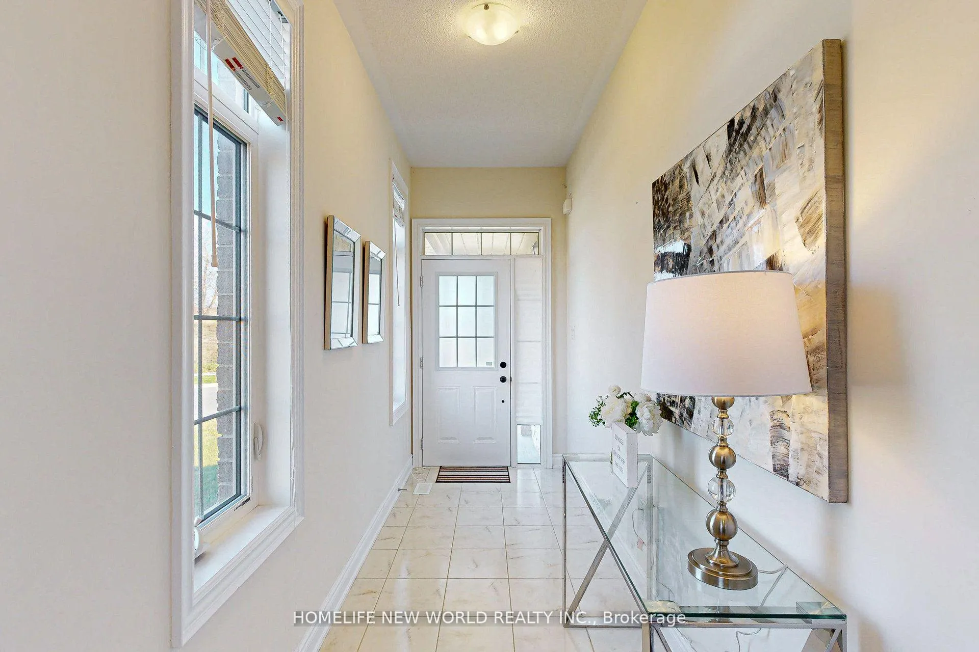 Photo 2 of 28 Horizon Avenue, Cavan Monaghan, Cavan Twp — HOMEH