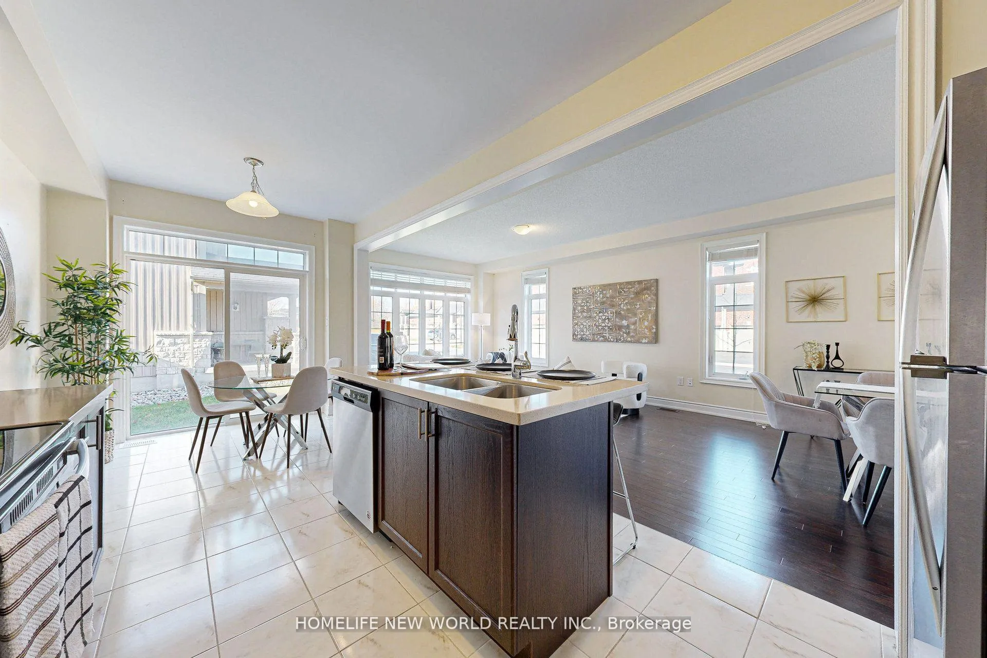 Photo 8 of 28 Horizon Avenue, Cavan Monaghan, Cavan Twp — HOMEH