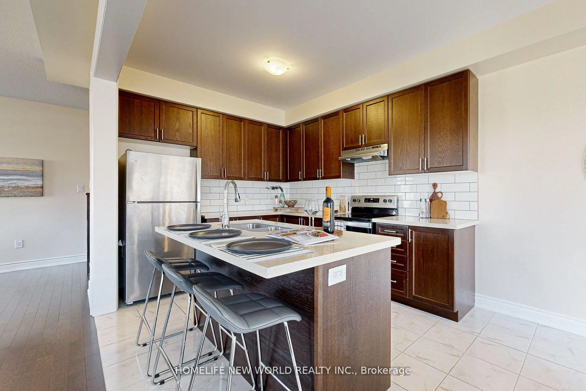 Photo 9 of 28 Horizon Avenue, Cavan Monaghan, Cavan Twp — HOMEH