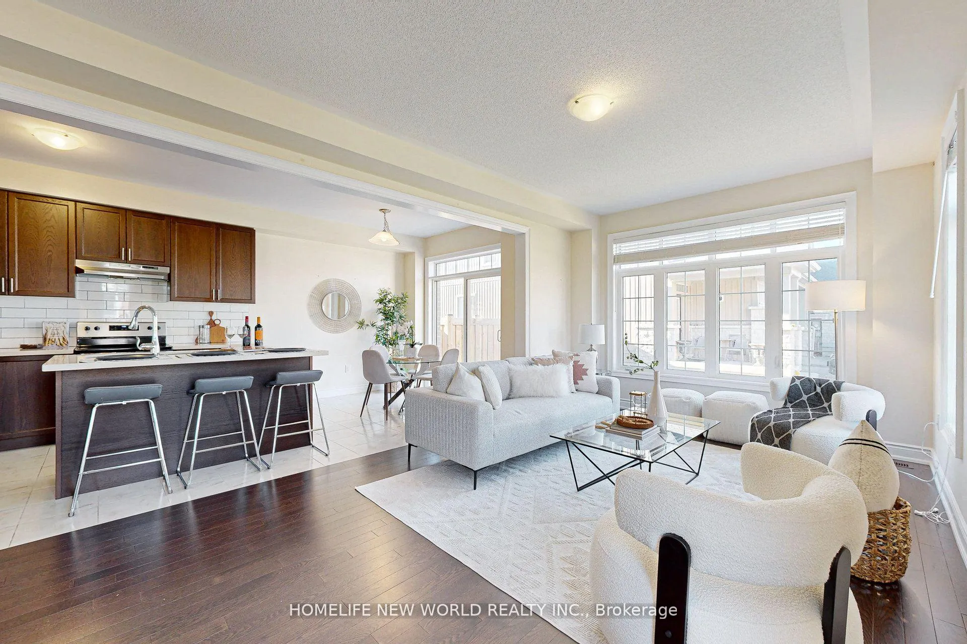 Photo 11 of 28 Horizon Avenue, Cavan Monaghan, Cavan Twp — HOMEH