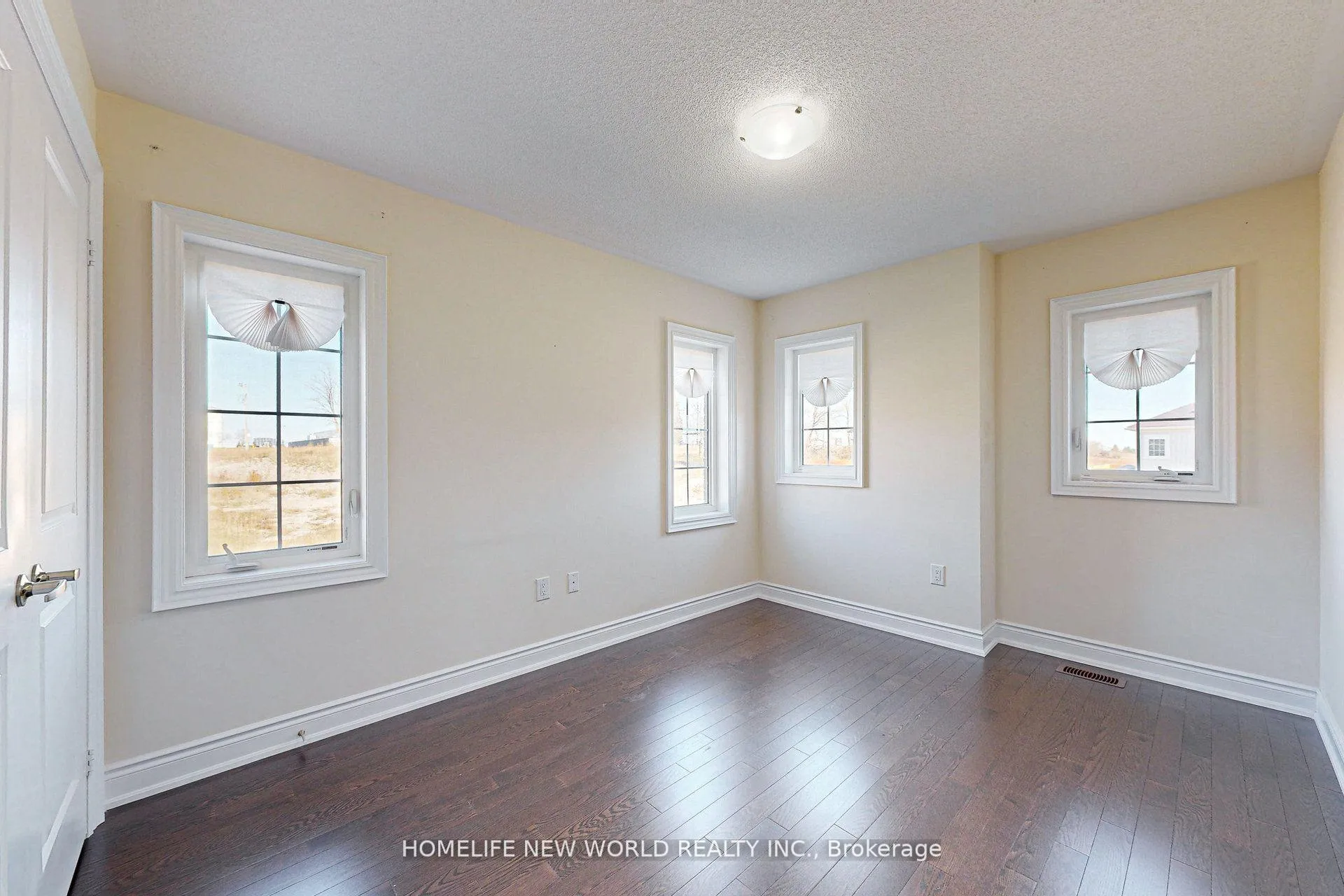 Photo 19 of 28 Horizon Avenue, Cavan Monaghan, Cavan Twp — HOMEH