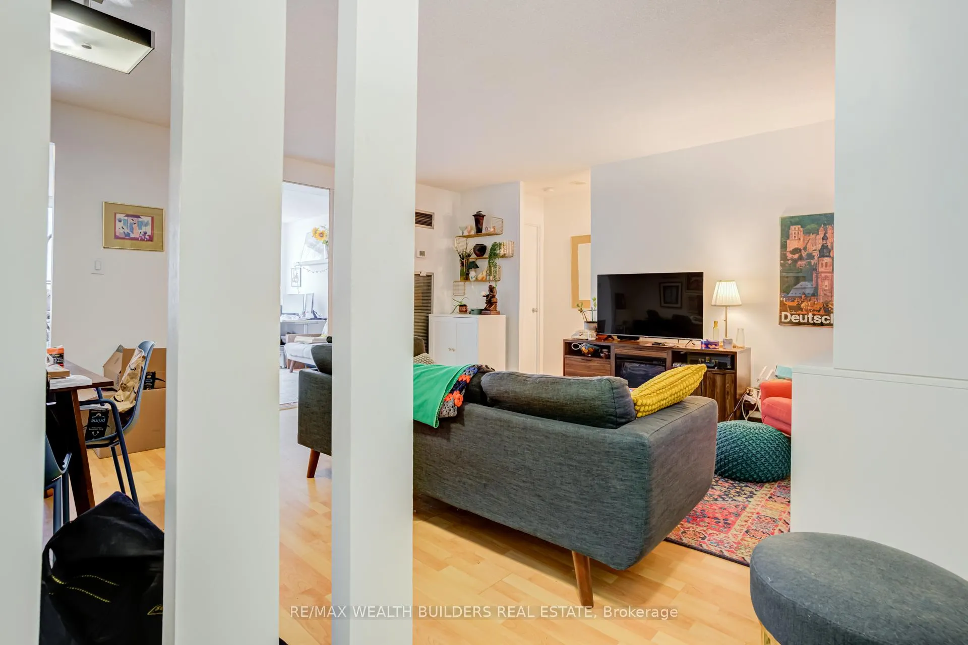 Photo 14 of Unit 803, 633 Bay Street, Toronto, Bay Street Corridor — HOMEH