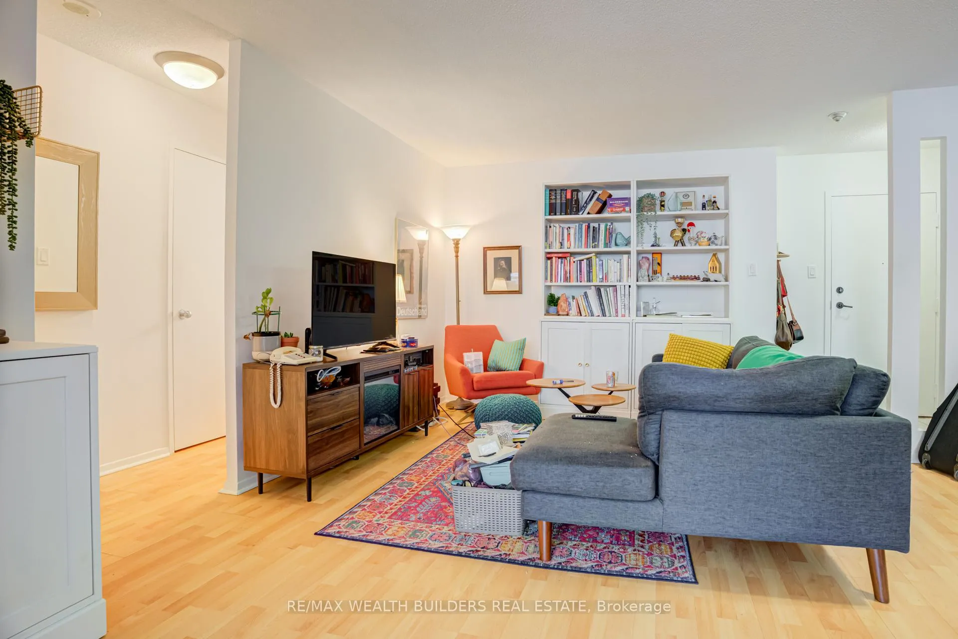 Photo 16 of Unit 803, 633 Bay Street, Toronto, Bay Street Corridor — HOMEH