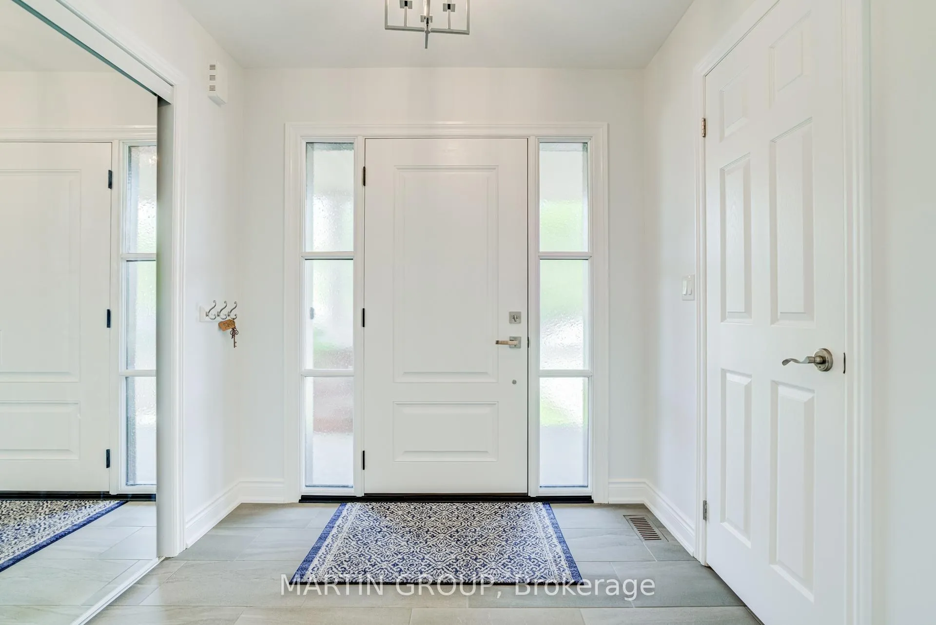Photo 6 of 59 Fiddlehead Crescent, Hamilton, Waterdown — HOMEH