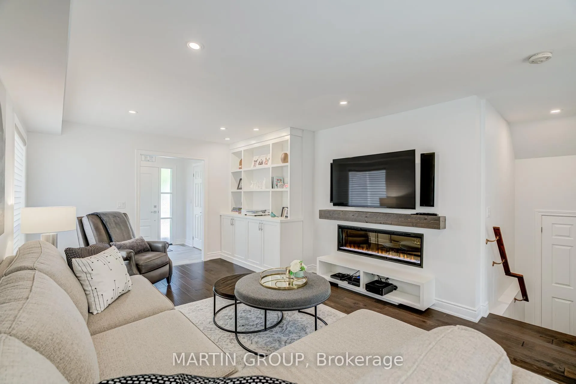 Photo 9 of 59 Fiddlehead Crescent, Hamilton, Waterdown — HOMEH