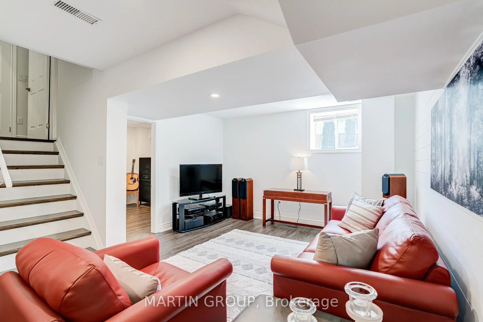 Photo 33 of 59 Fiddlehead Crescent, Hamilton, Waterdown — HOMEH