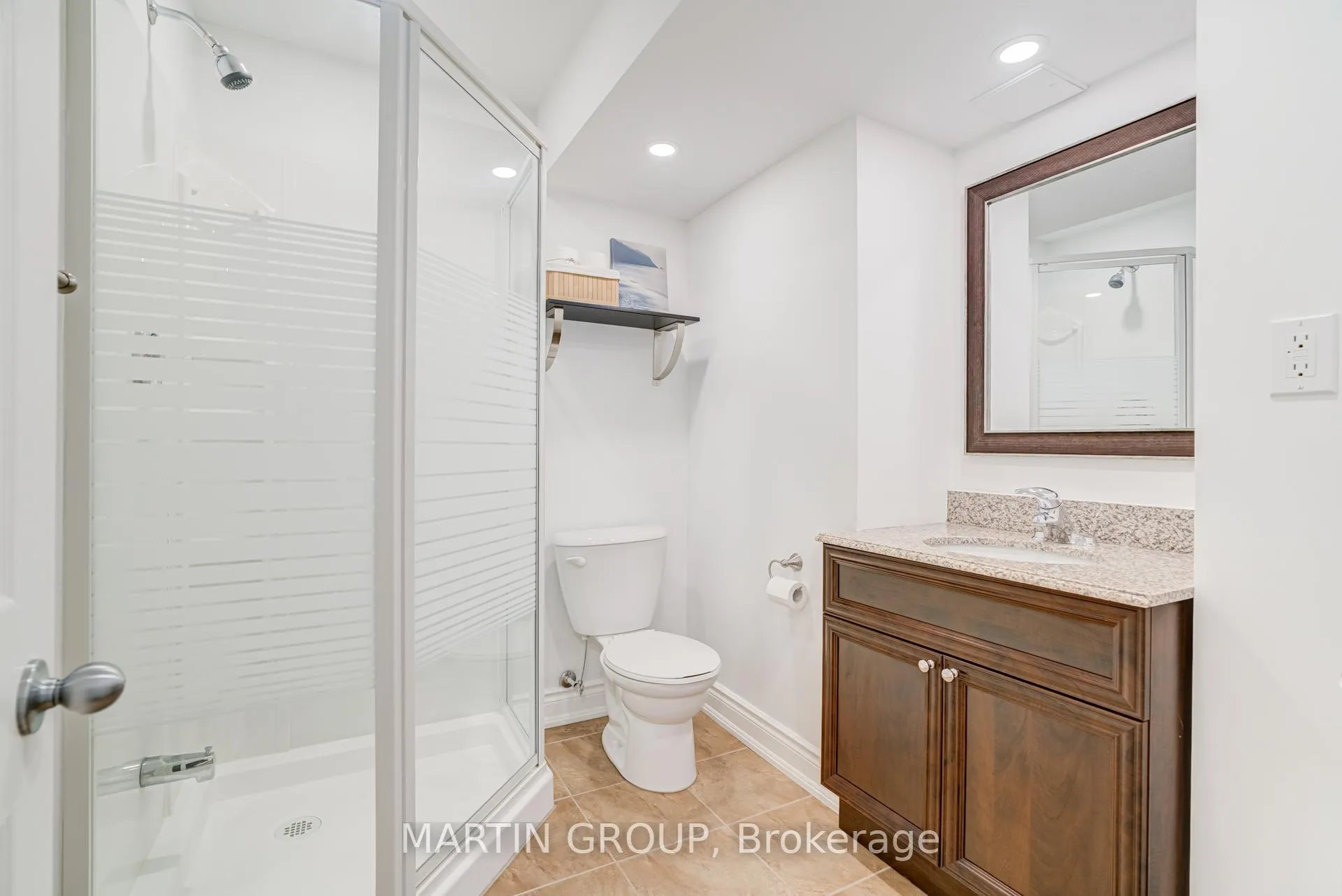 Photo 40 of 59 Fiddlehead Crescent, Hamilton, Waterdown — HOMEH