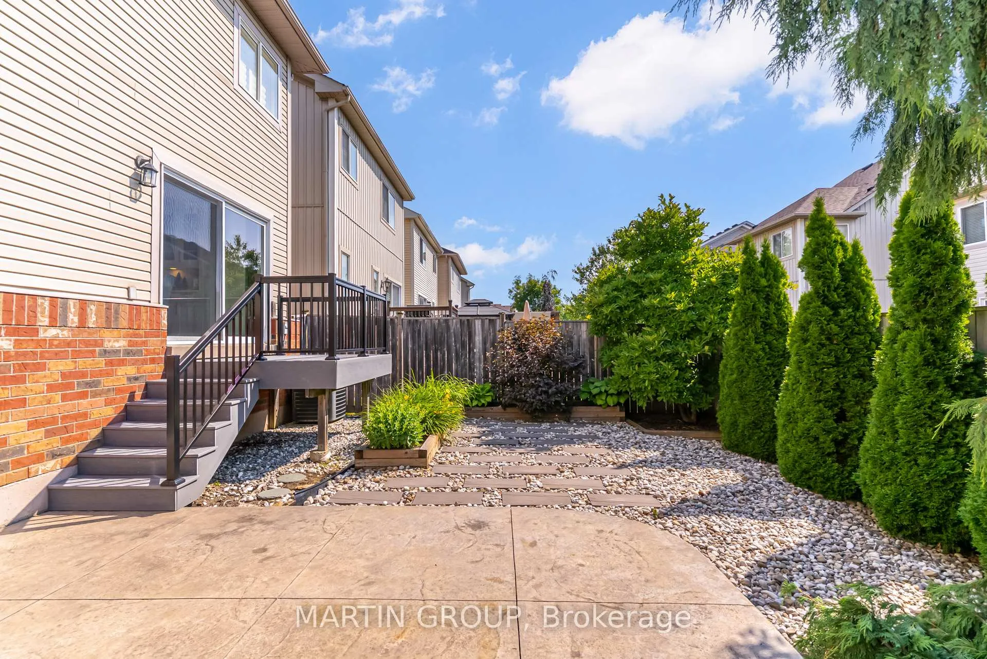 Photo 44 of 59 Fiddlehead Crescent, Hamilton, Waterdown — HOMEH